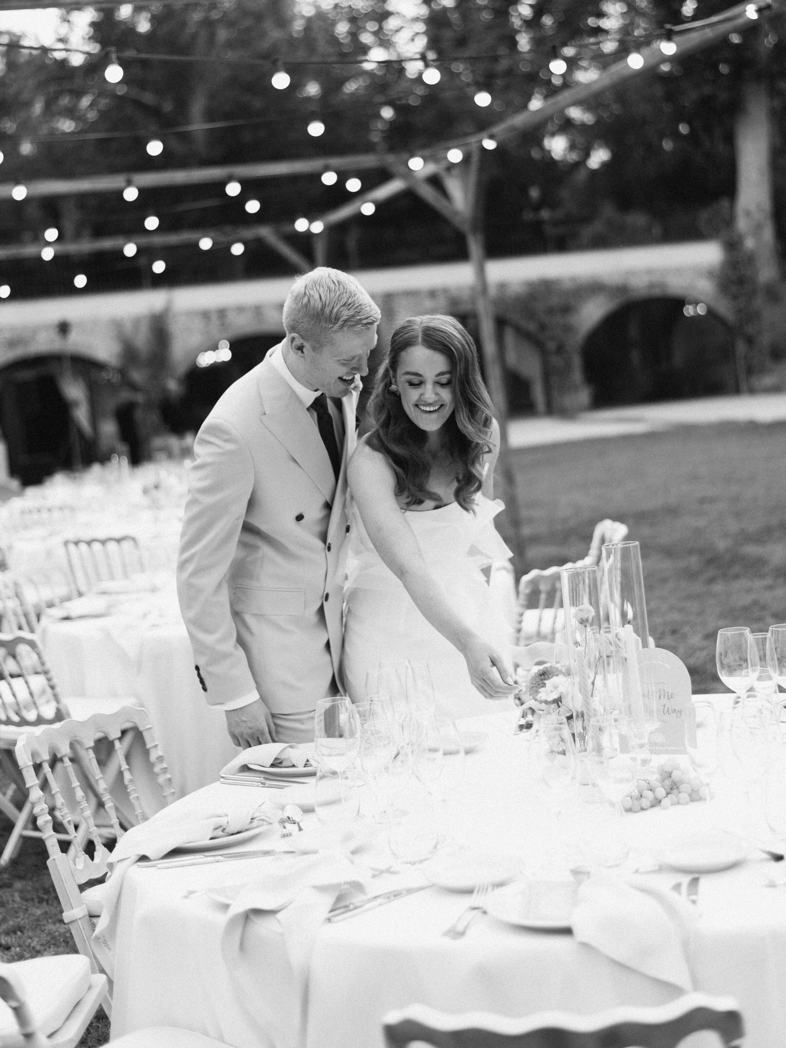 Wedding photographer in Barcelona at La Farinera with candid wedding look Spain