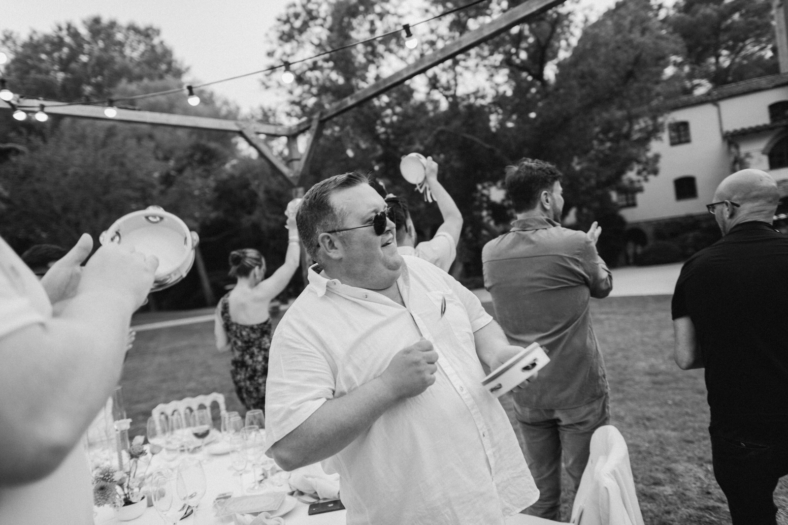 Wedding photographer in Barcelona at La Farinera with vintage wedding photo