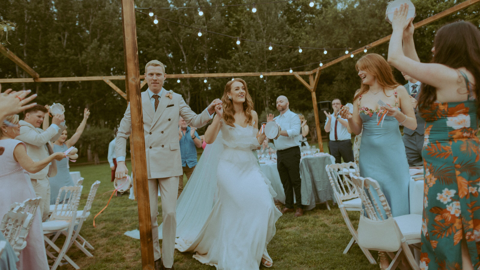 Wedding photographer in Barcelona at La Farinera with professional wedding photography