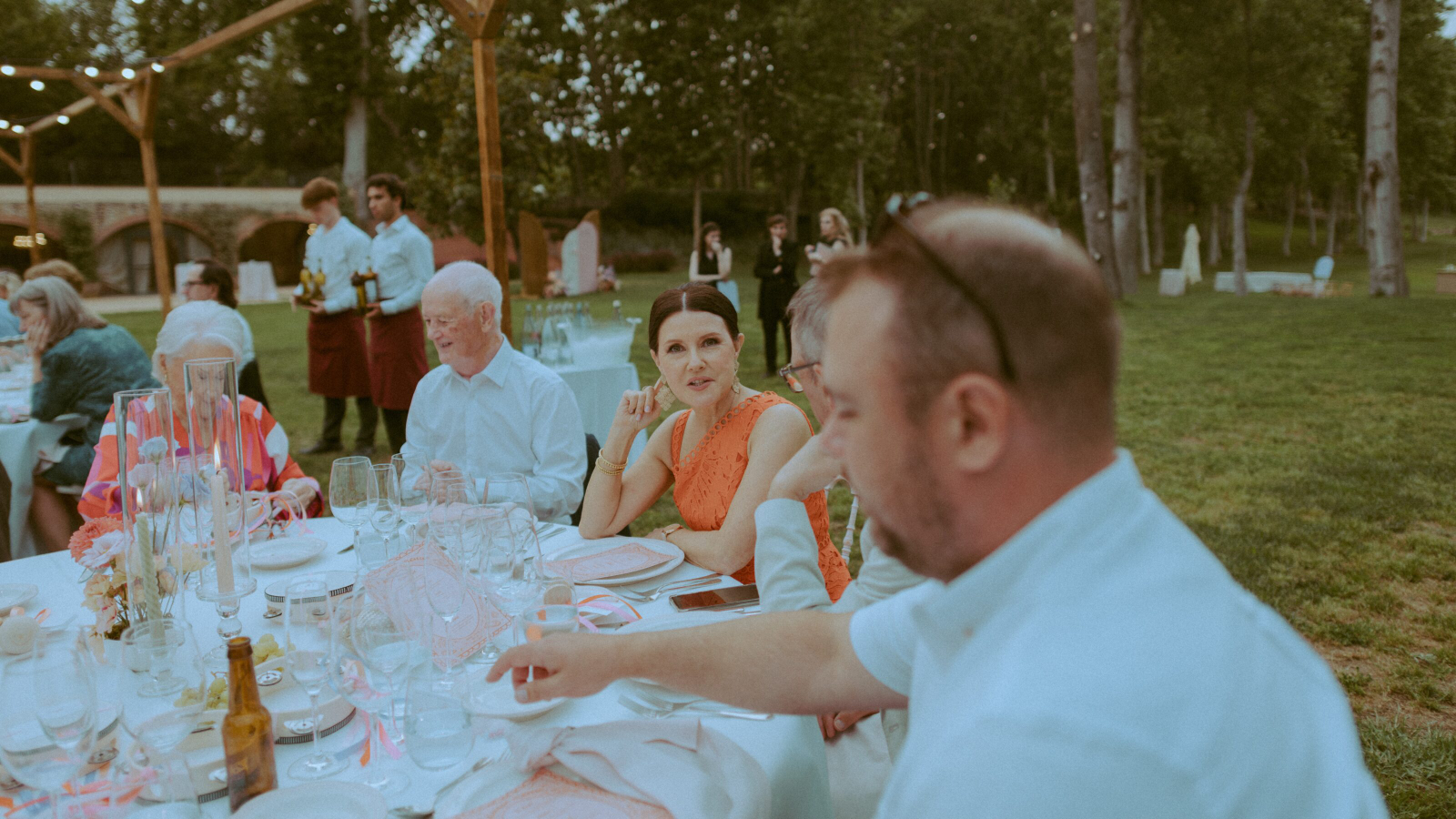 Wedding photographer in Barcelona at La Farinera with vintage photography