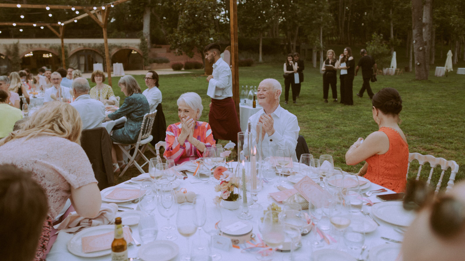 Wedding photographer in Barcelona at La Farinera with professional style