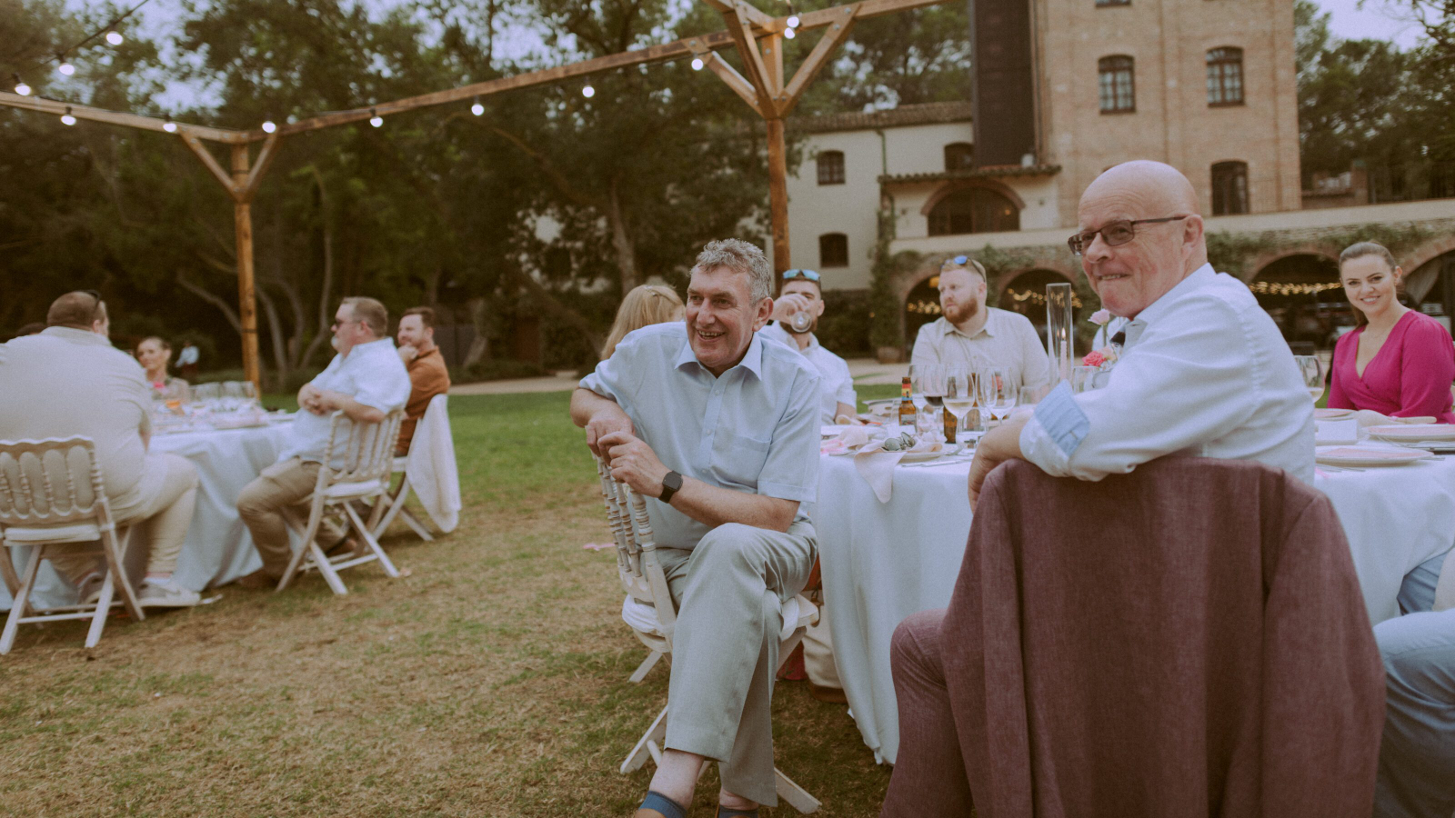 Wedding photographer in Barcelona at La Farinera with candid approach
