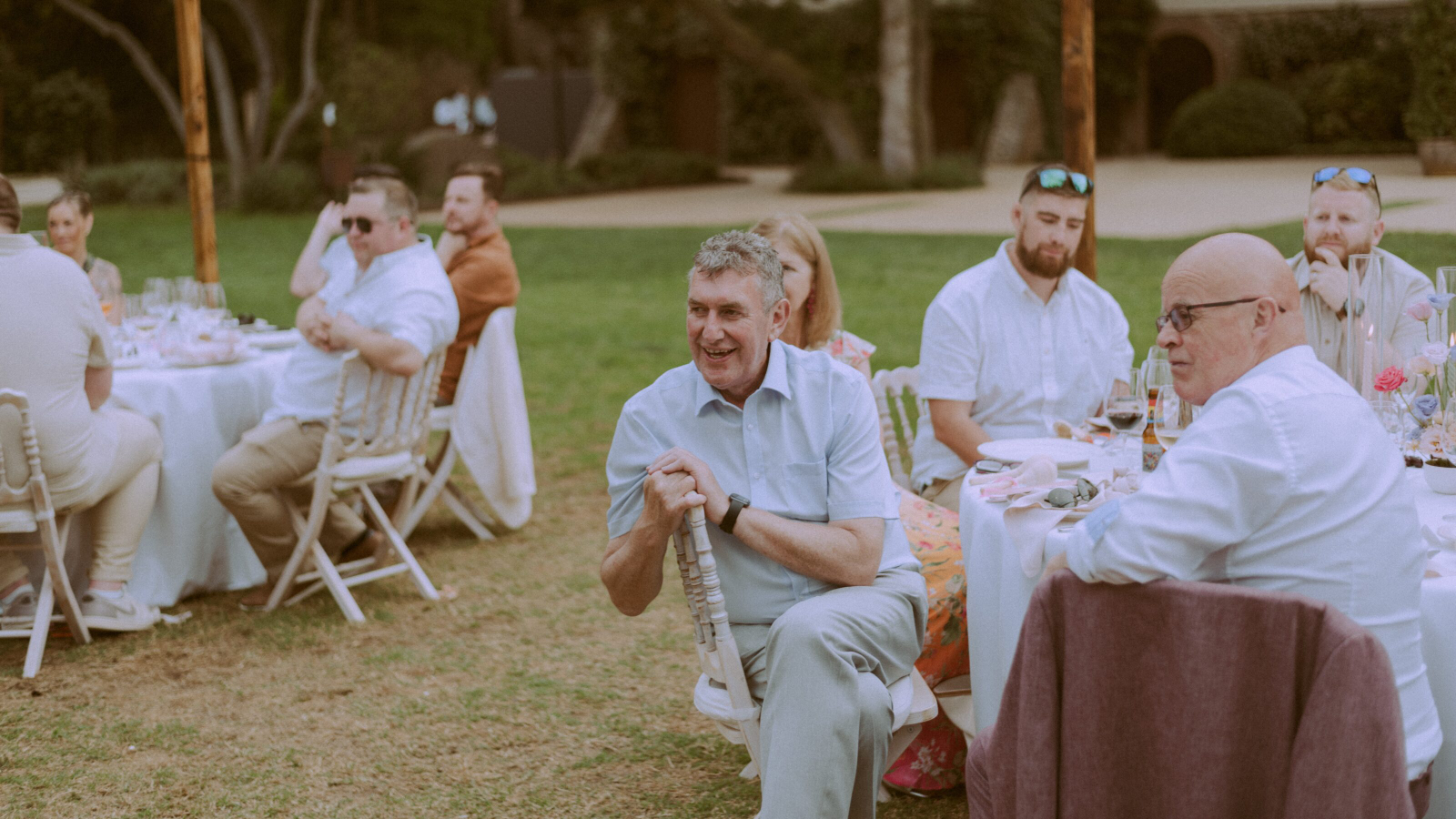 Wedding photographer in Barcelona at La Farinera with authentic style