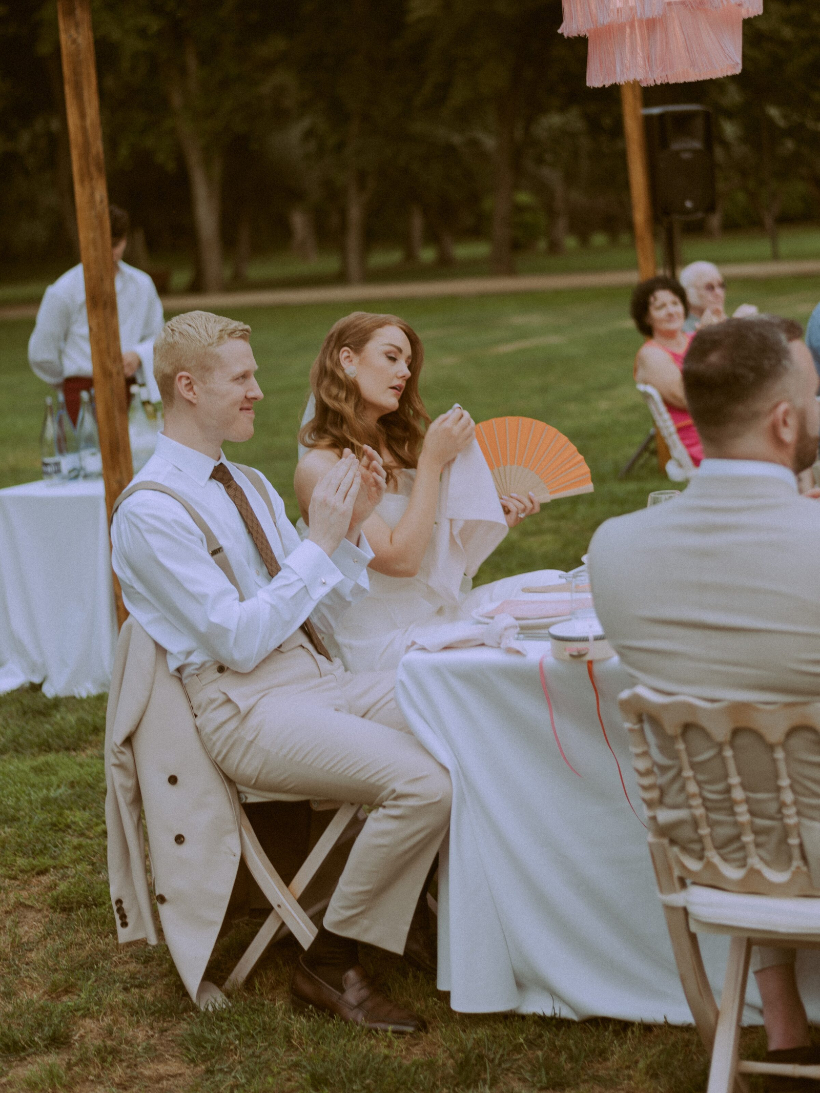 Vintage wedding photographer documenting couples at La Farinera in Barcelona