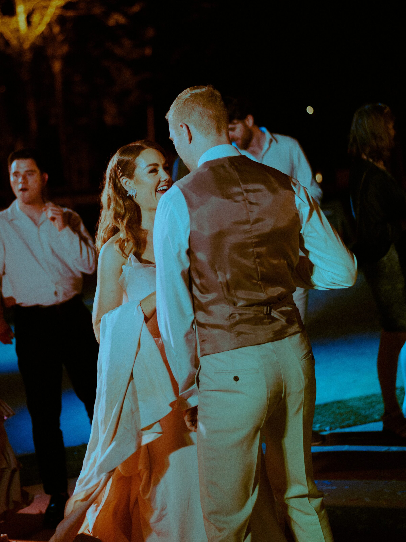 Wedding photographer in Barcelona at La Farinera with candid wedding photography Barcelona