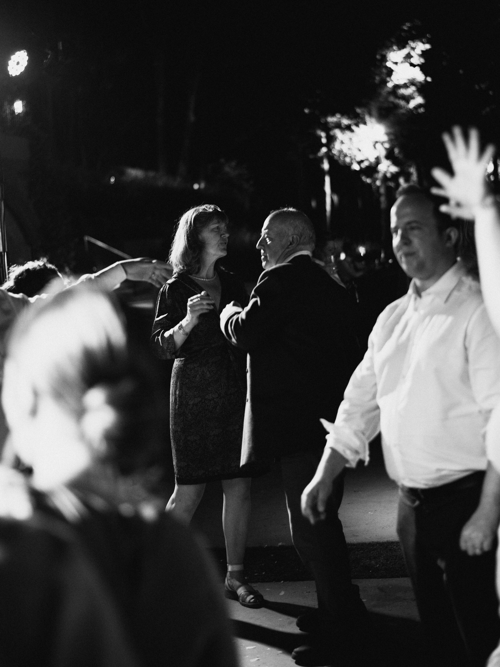 Wedding photographer in Barcelona at La Farinera with analog wedding style