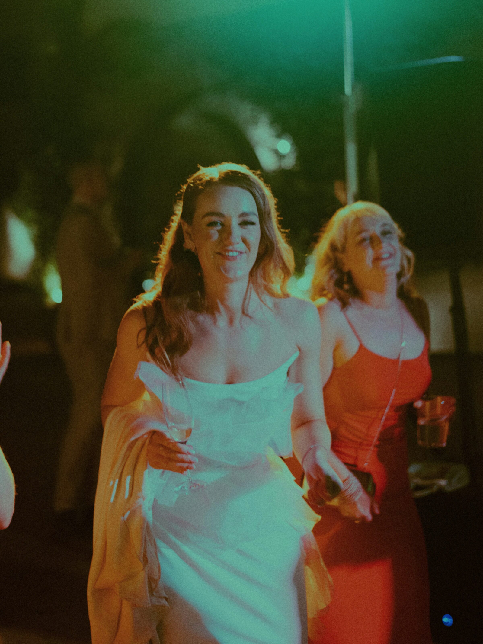 Wedding photographer in Barcelona at La Farinera with real wedding photography