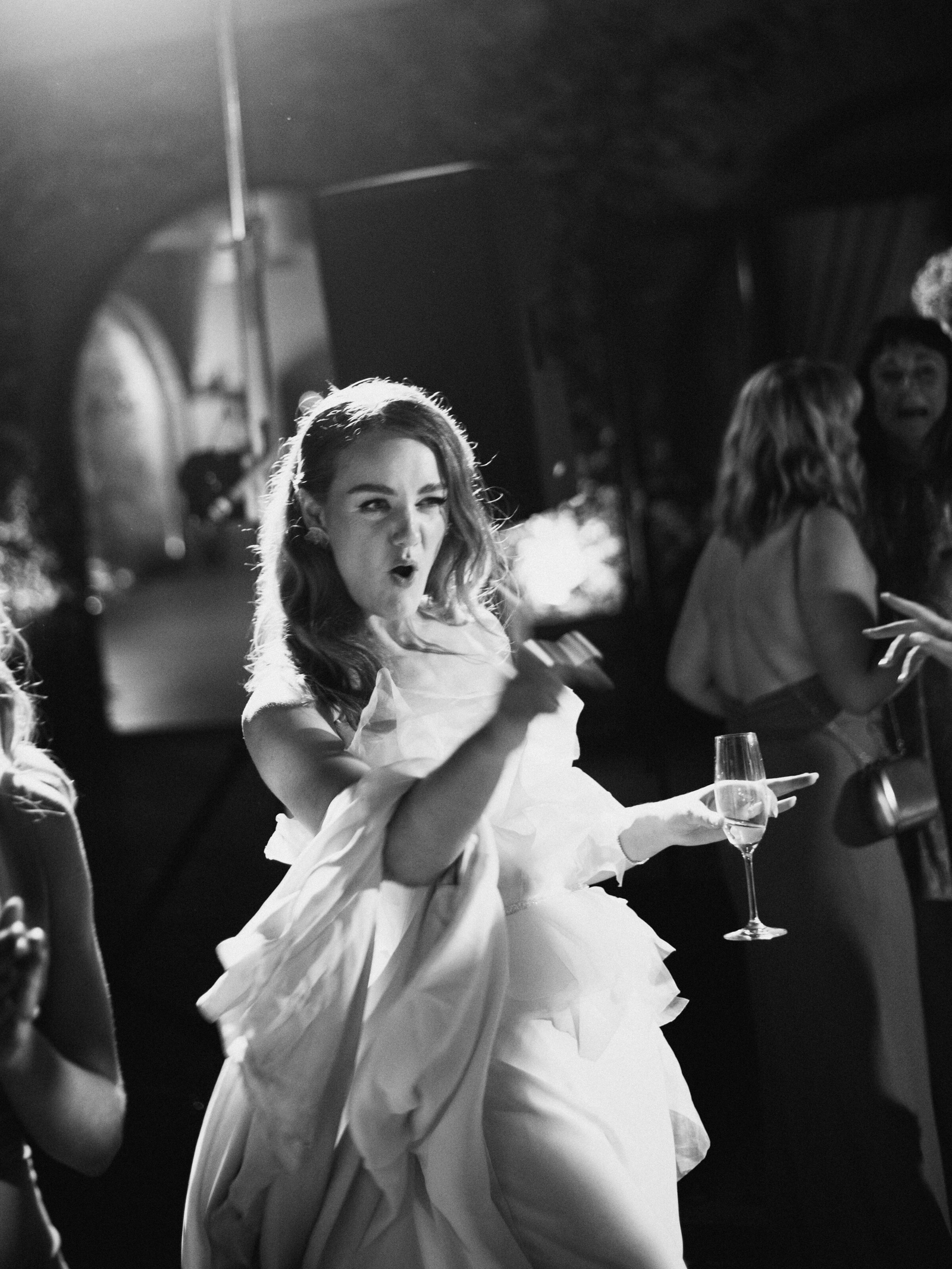 Wedding photographer in Barcelona at La Farinera with authentic photography