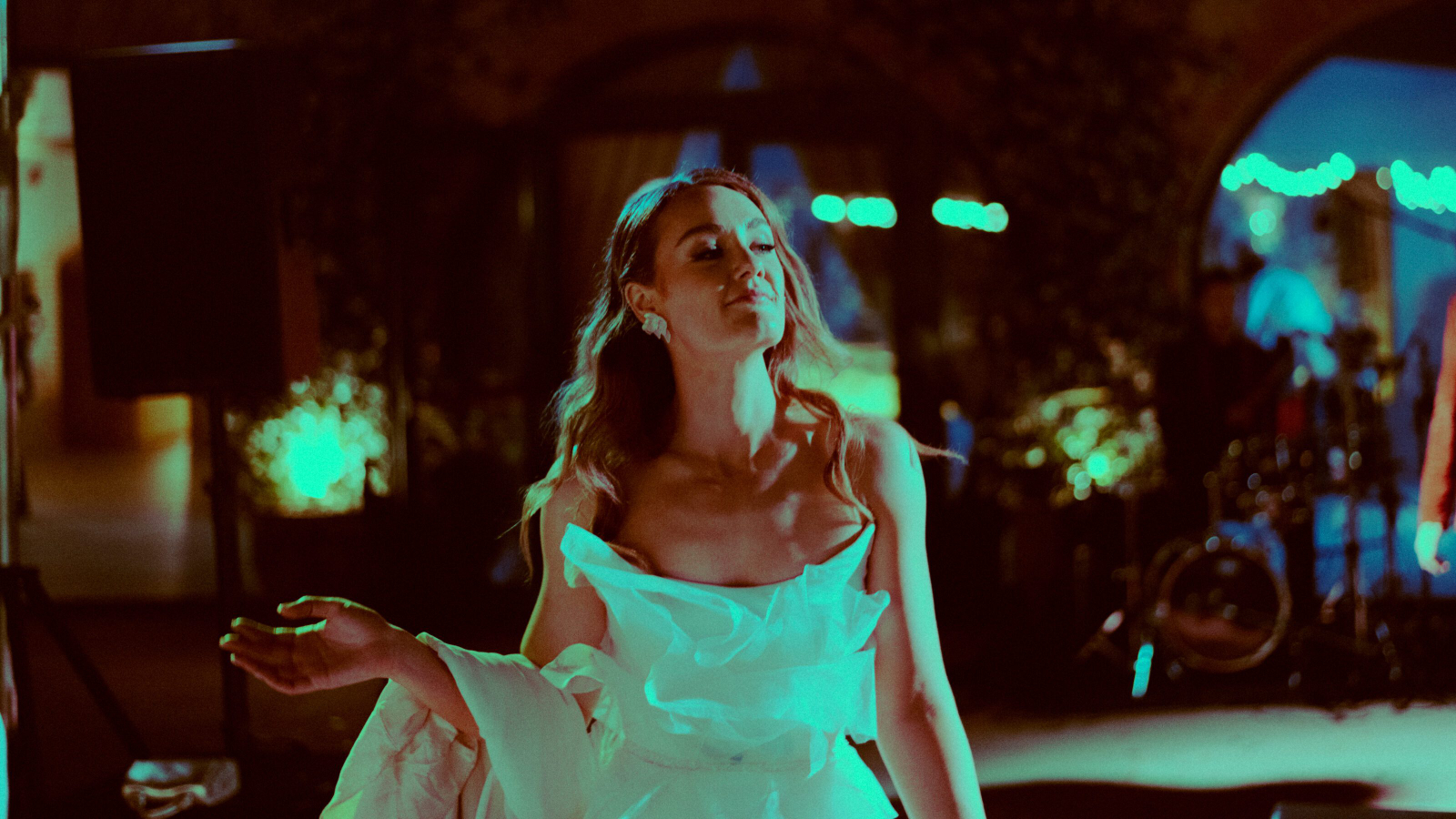 Wedding photographer in Barcelona at La Farinera with luxury approach