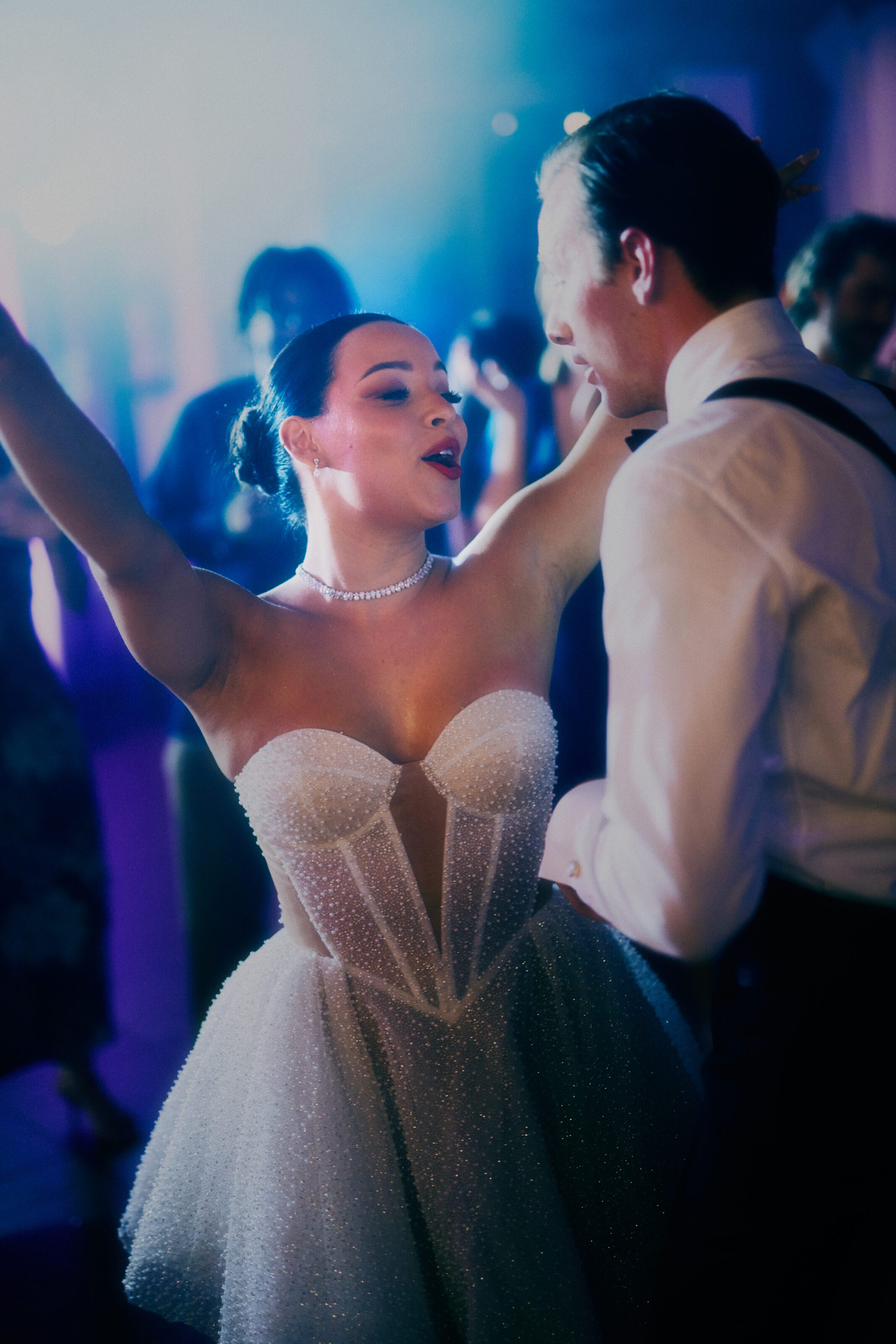 Wedding photographer Barcelona Bridal avenue