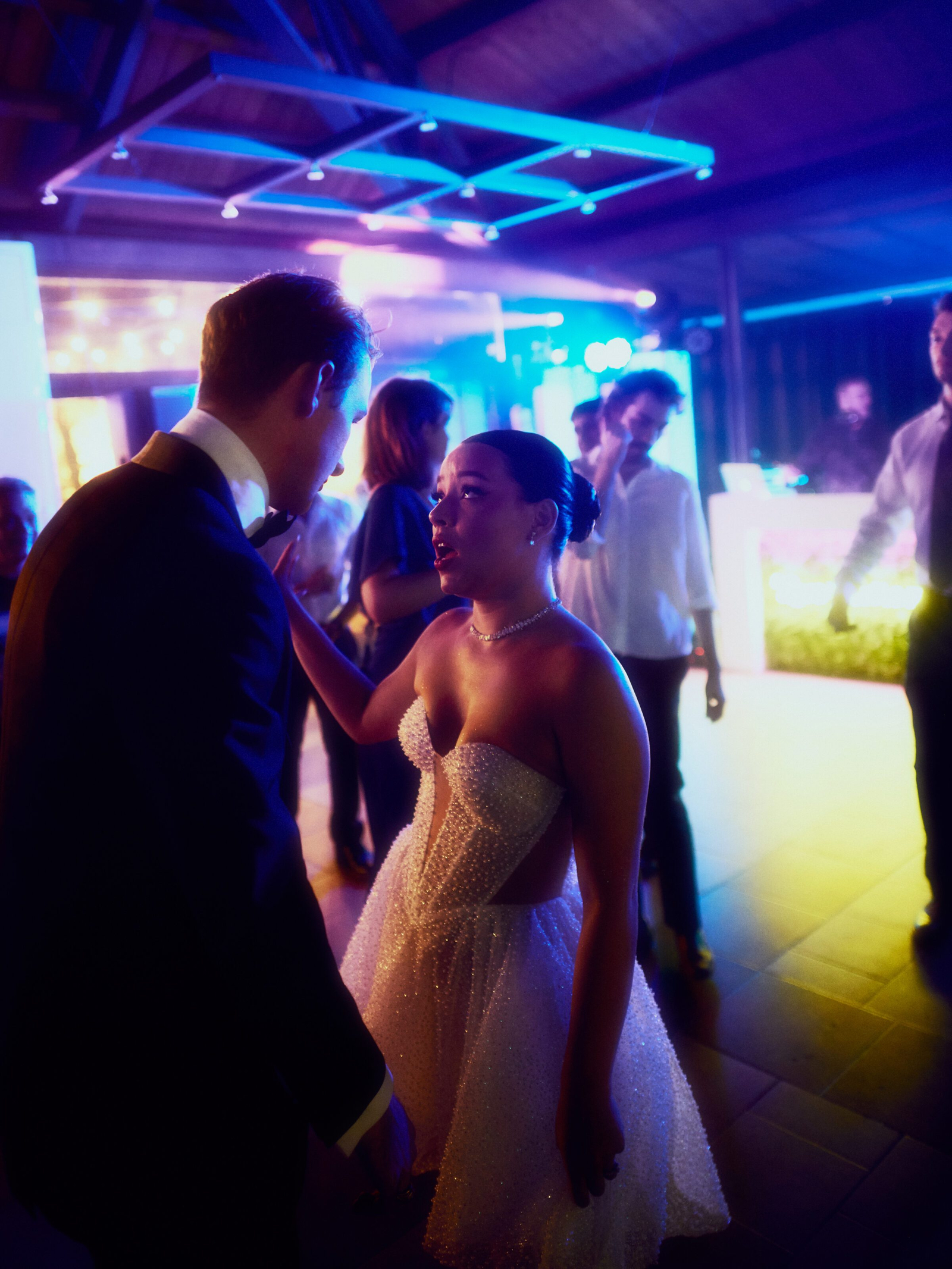 Wedding photographer Barcelona Bridal - photos with bridal dress