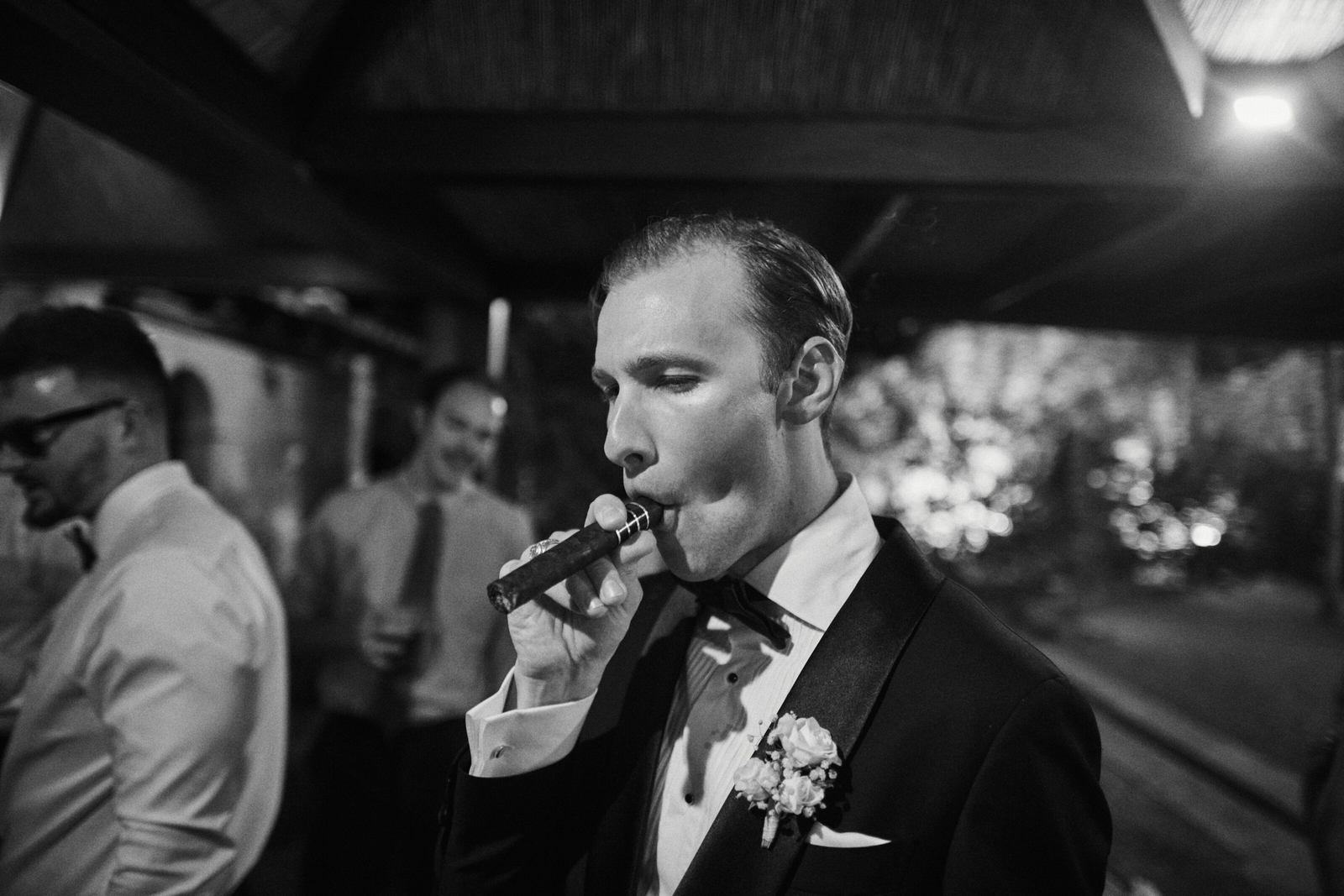 Wedding photographer Barcelona Bridal avenue