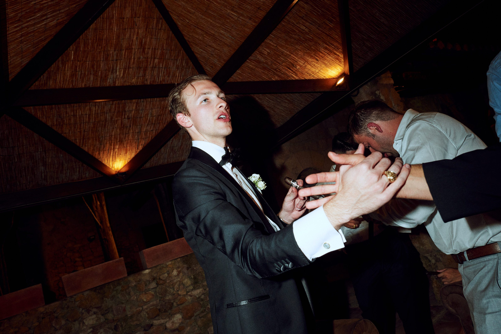 Wedding photographer Barcelona Bridal avenue