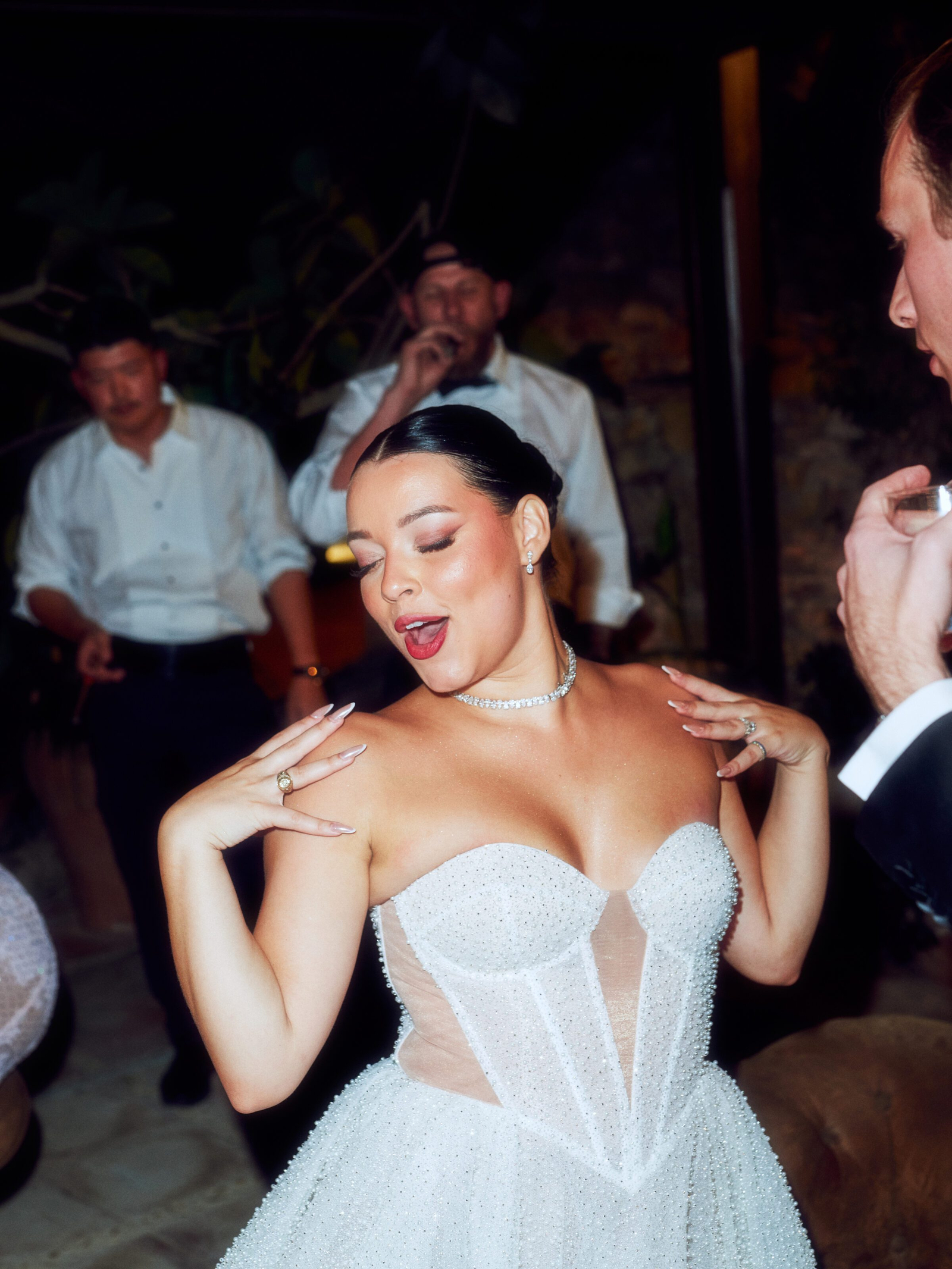 Wedding photographer Barcelona Bridal avenue