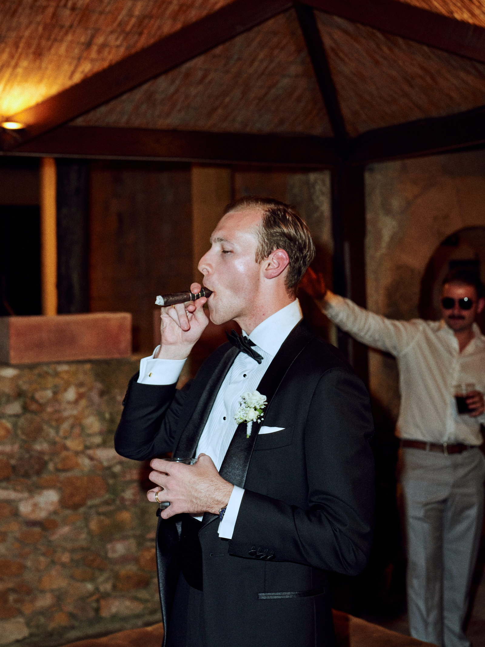Wedding photographer Barcelona Bridal avenue