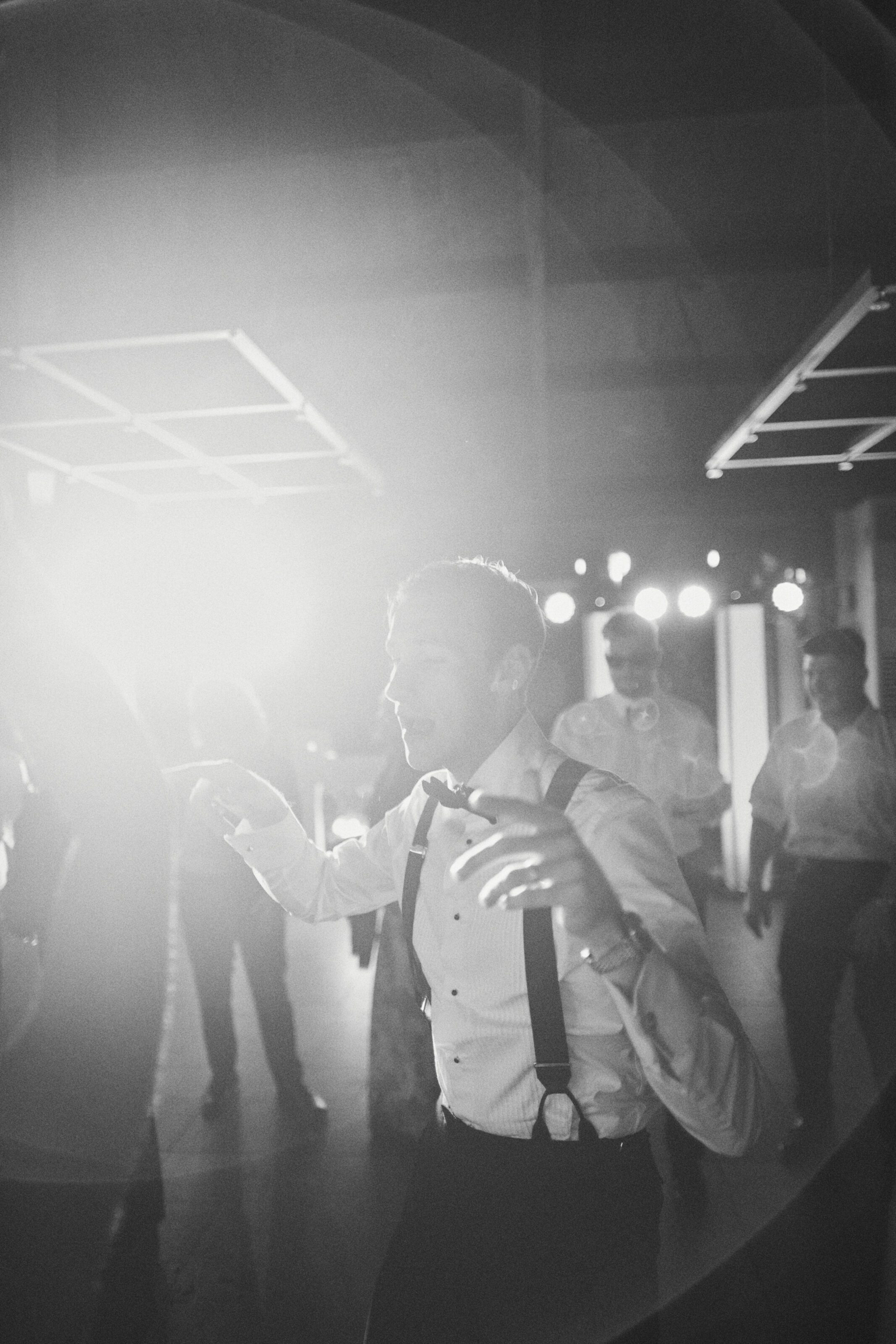 Wedding photographer Barcelona Bridal avenue