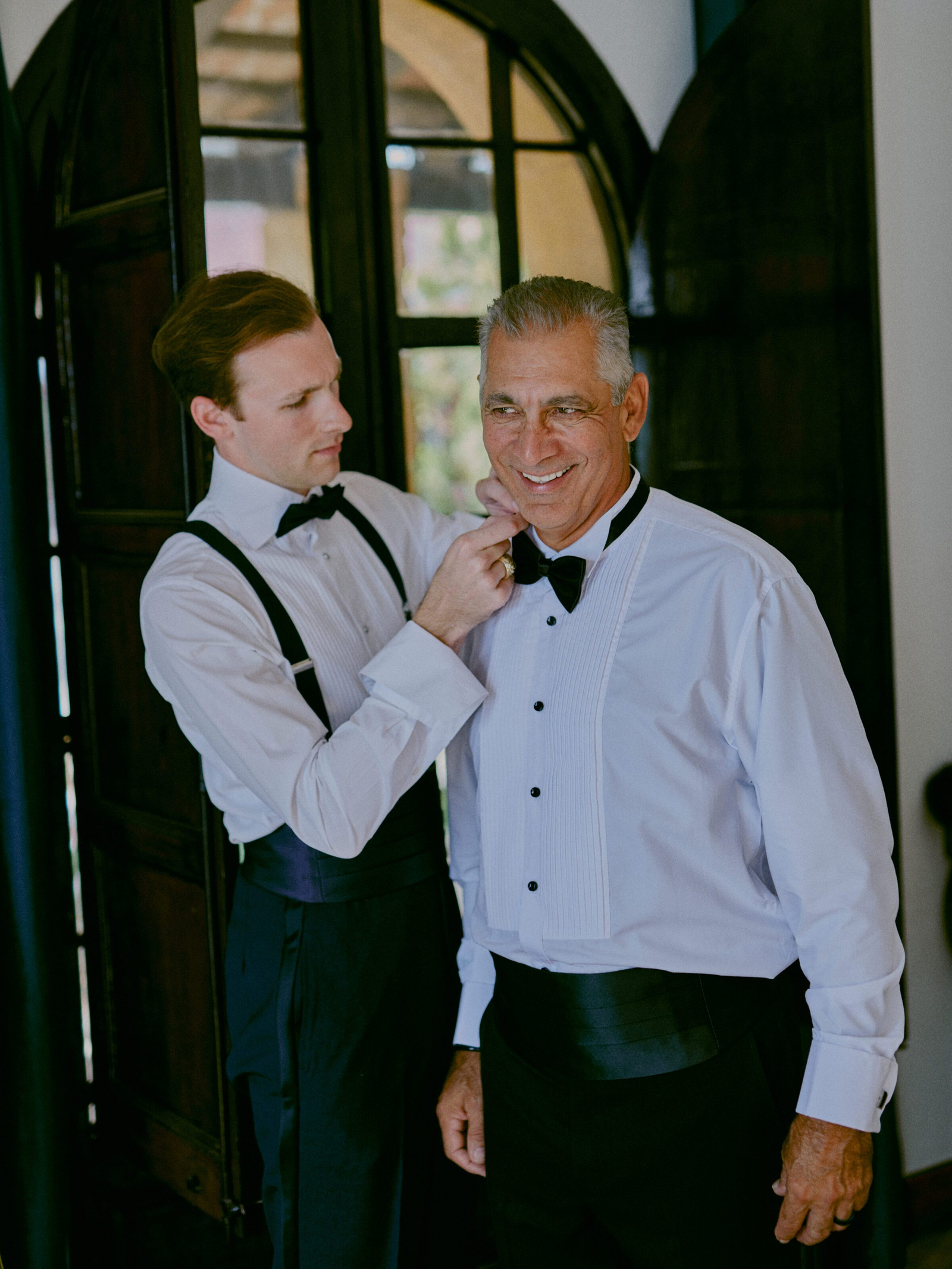Wedding photographer Barcelona Bridal - photos with bridal dress