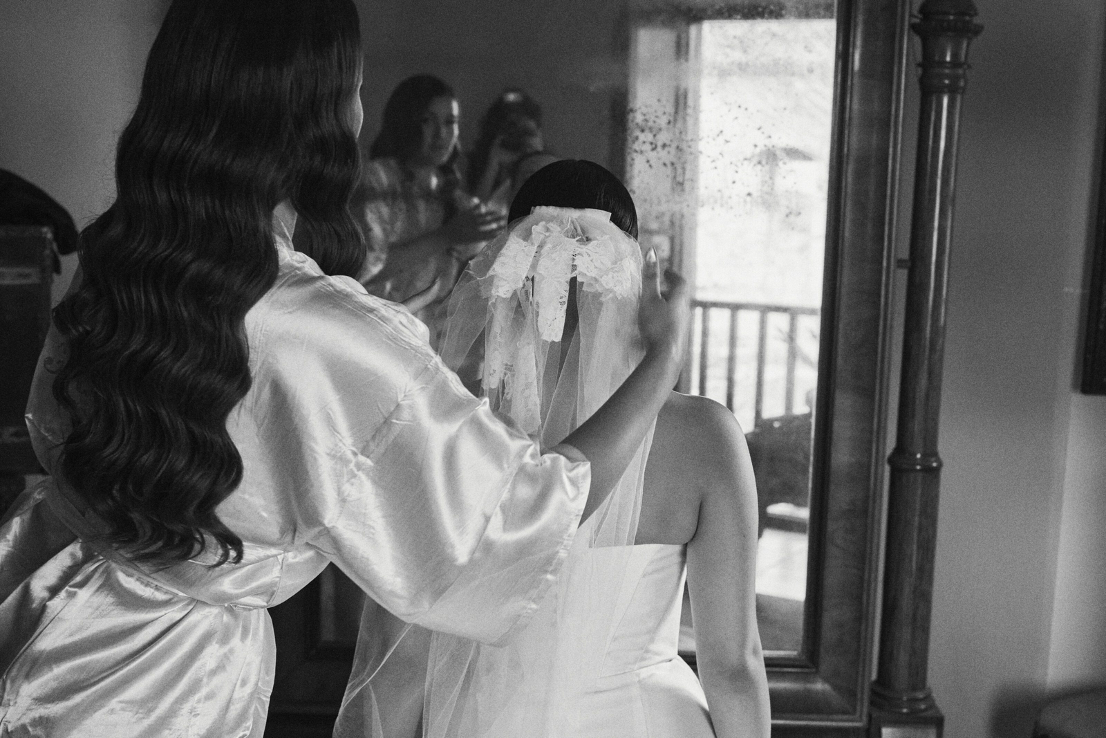 Wedding photographer Barcelona Bridal avenue