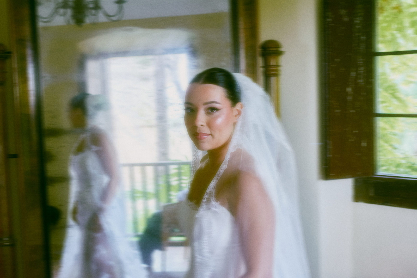 Wedding photographer Barcelona Bridal avenue