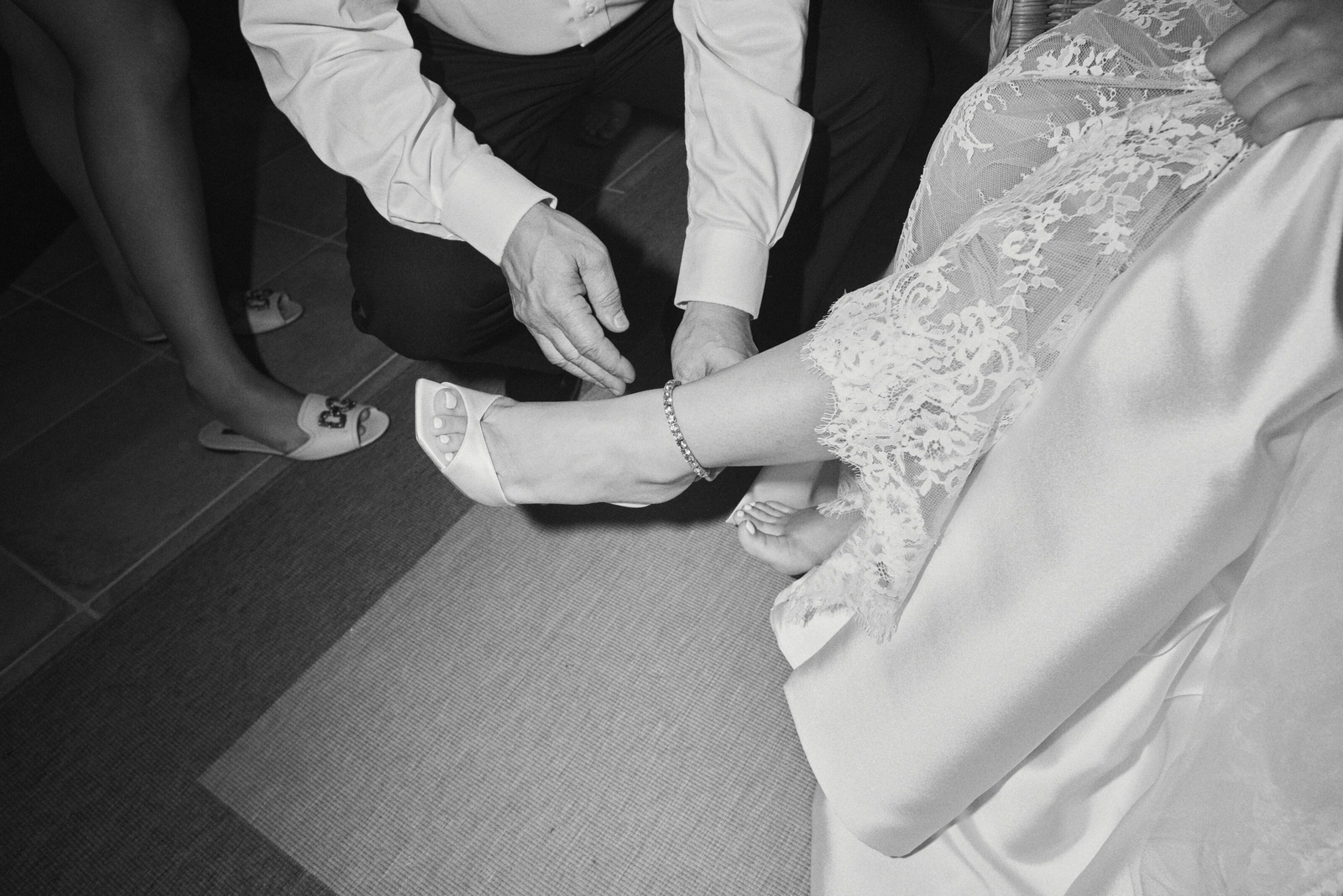 Wedding photographer Barcelona Bridal avenue