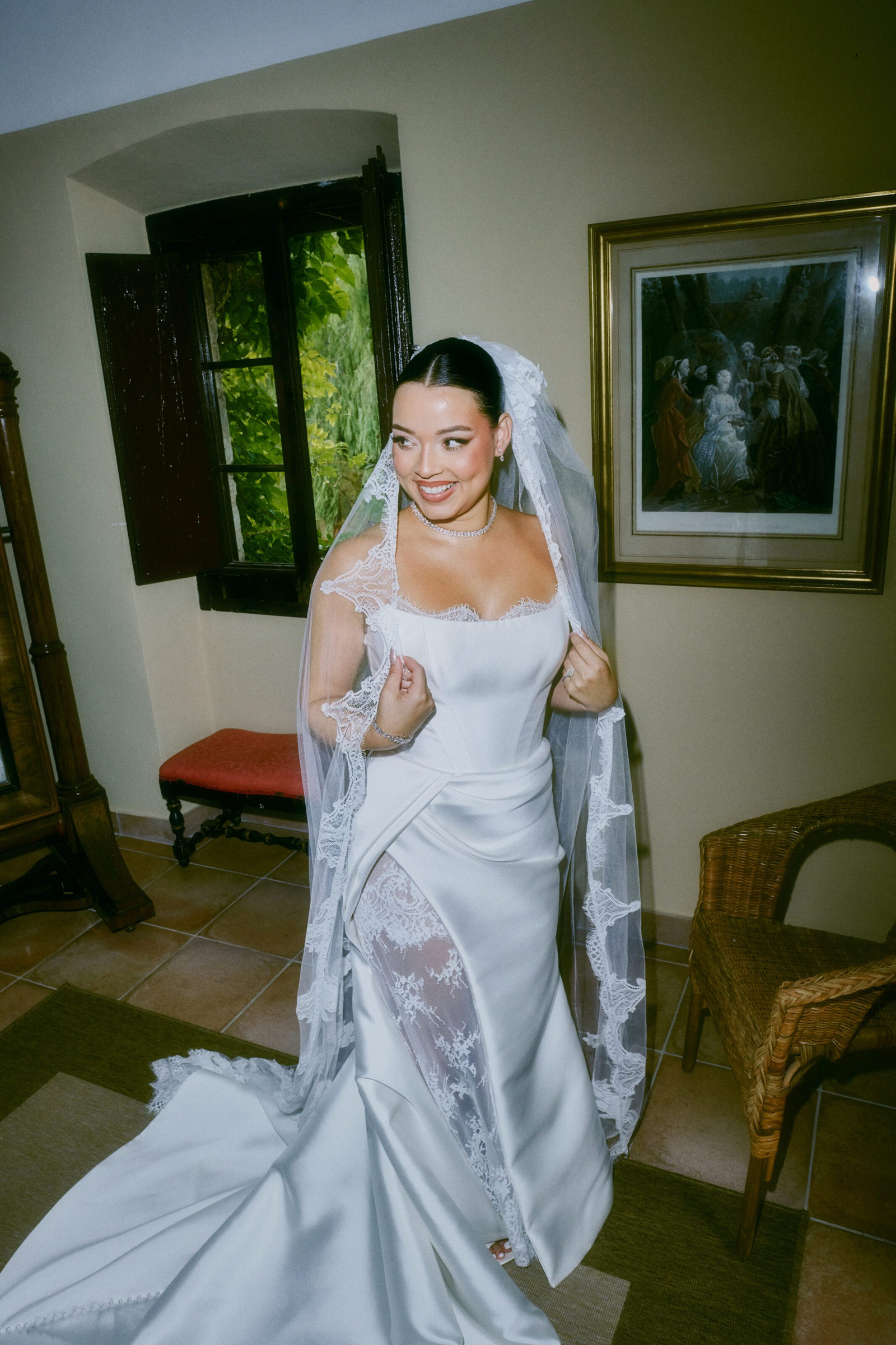 Wedding photographer Barcelona Bridal avenue