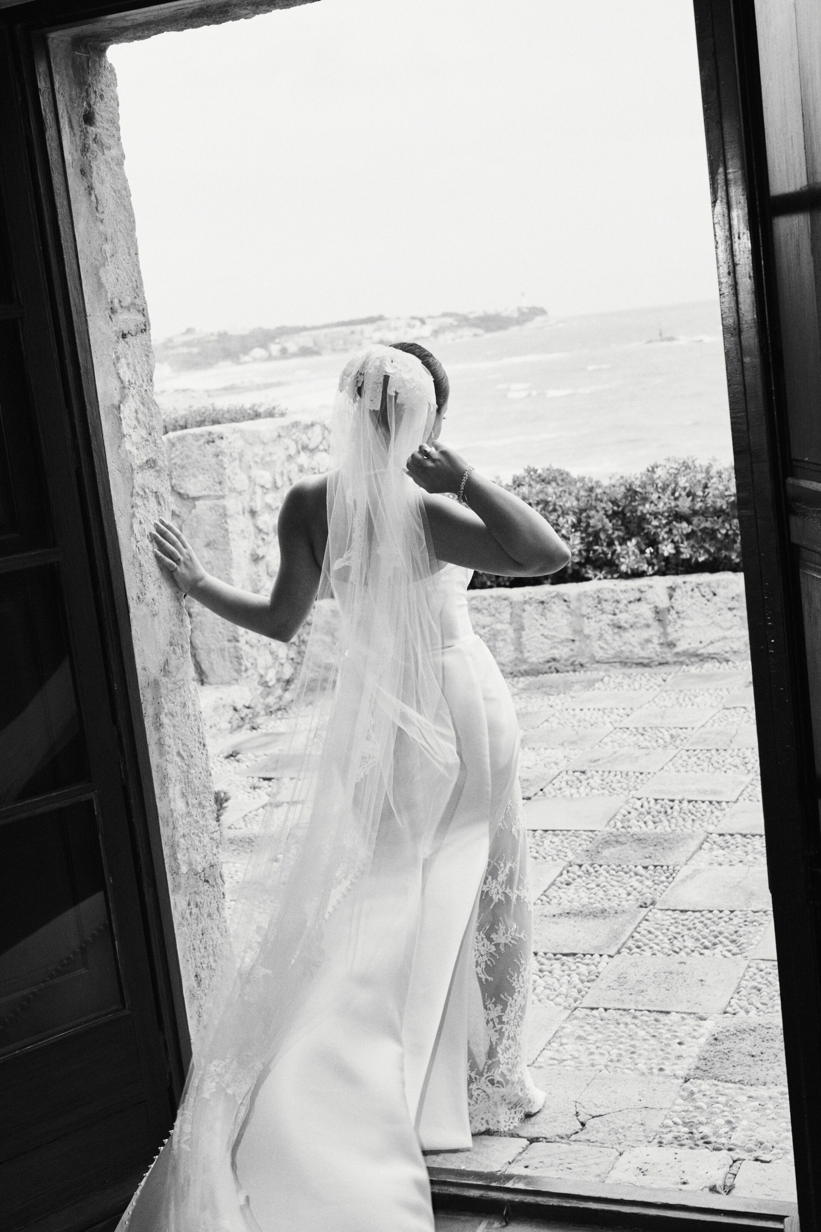 Wedding photographer Barcelona Bridal avenue