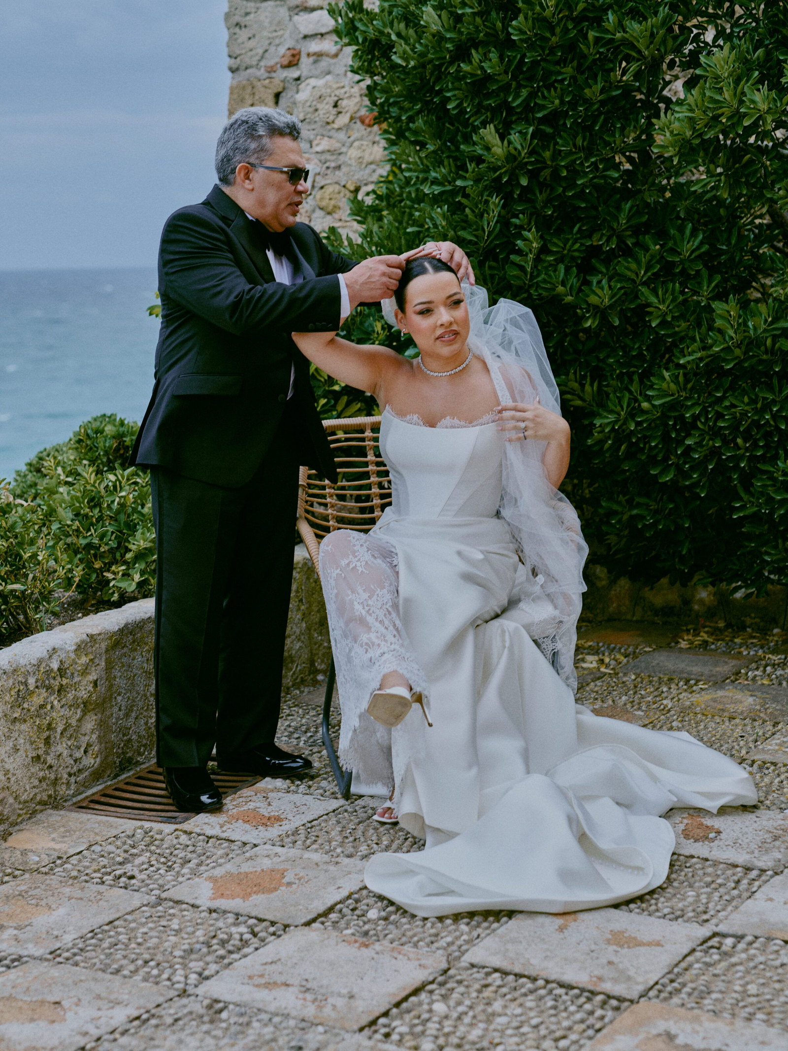 Wedding photographer Barcelona Bridal avenue
