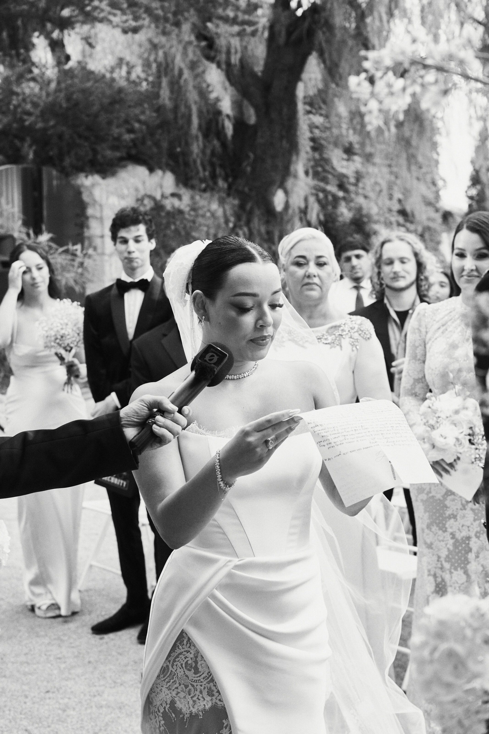 Wedding photographer Barcelona Bridal avenue