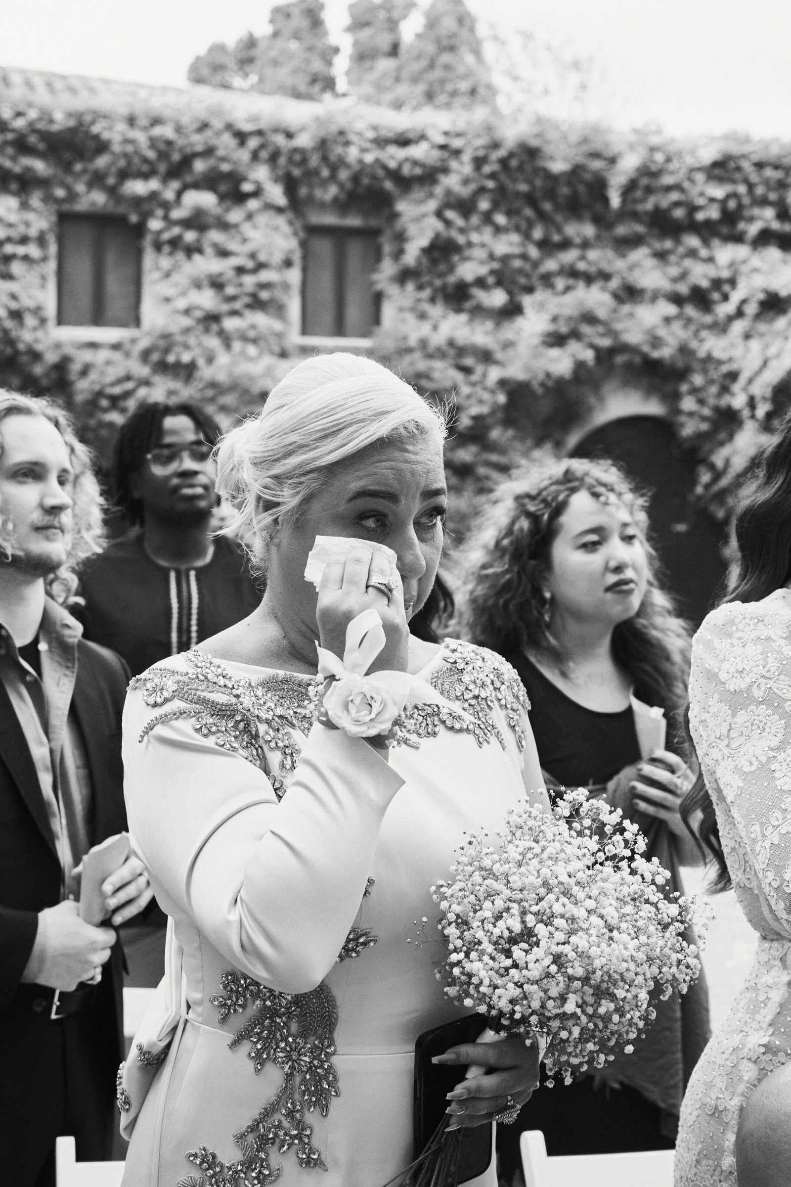 Wedding photographer Barcelona Bridal avenue