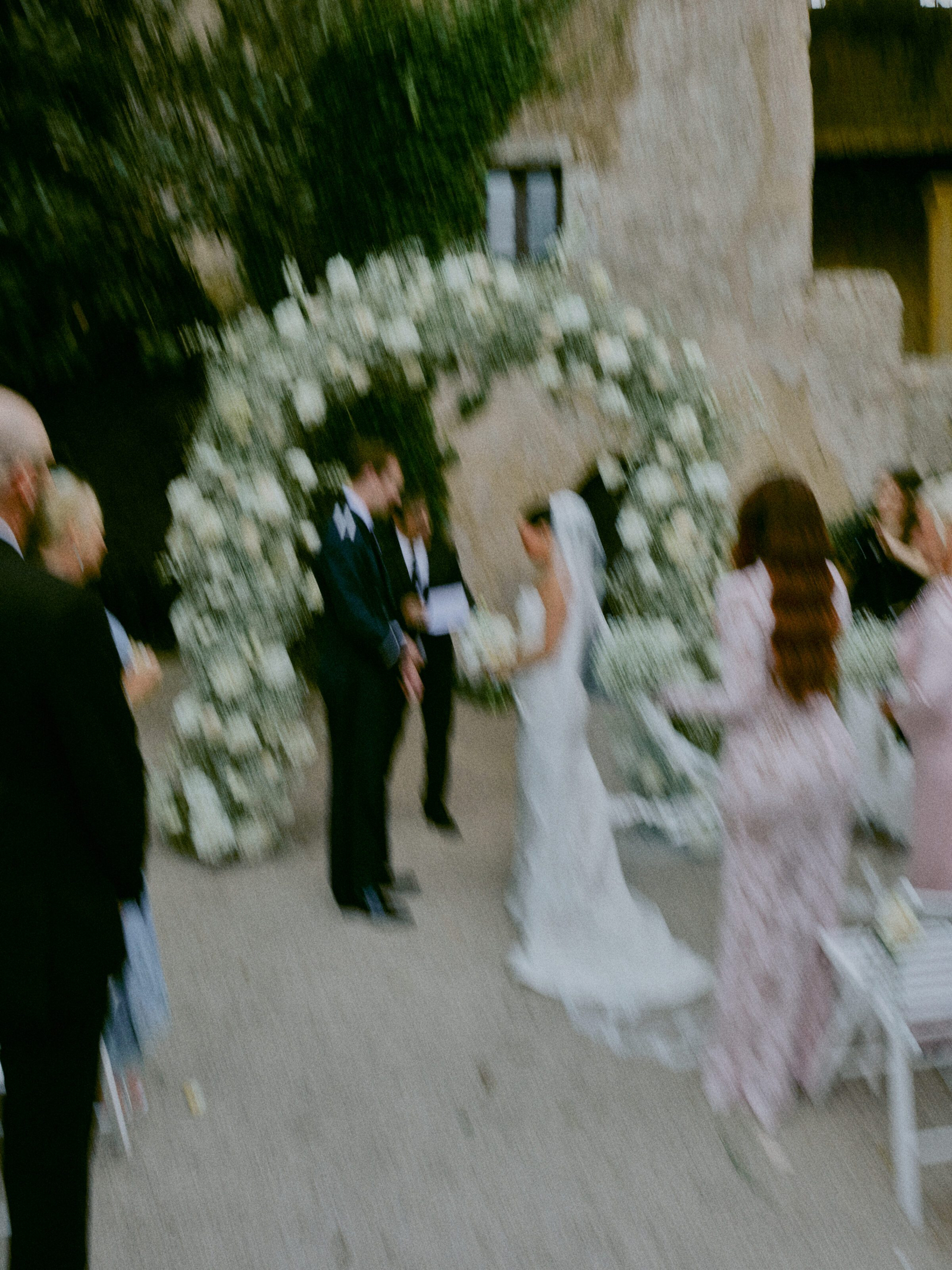 Wedding photographer Barcelona Bridal avenue
