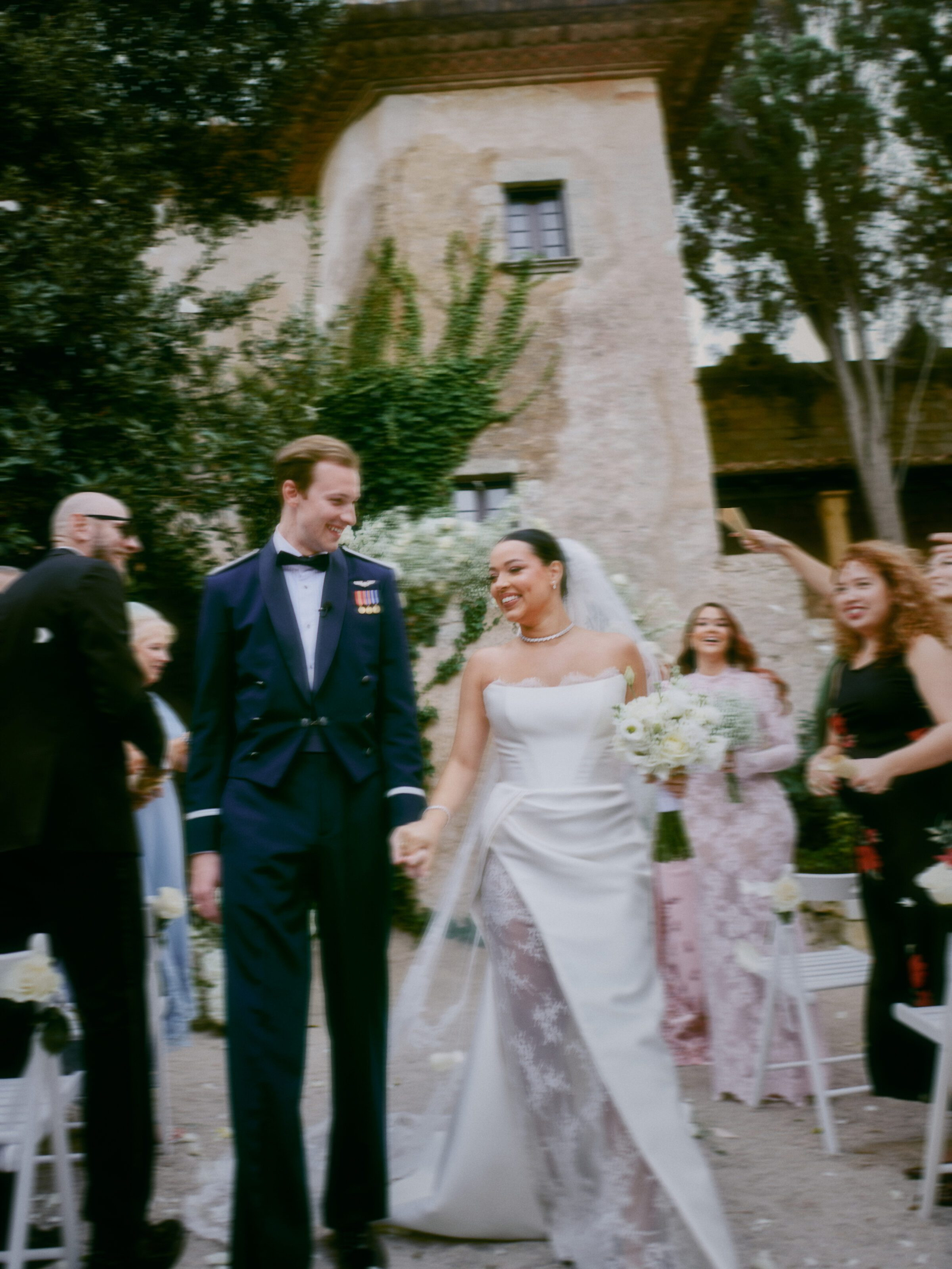 Wedding photographer Barcelona Bridal - photos with bridal dress