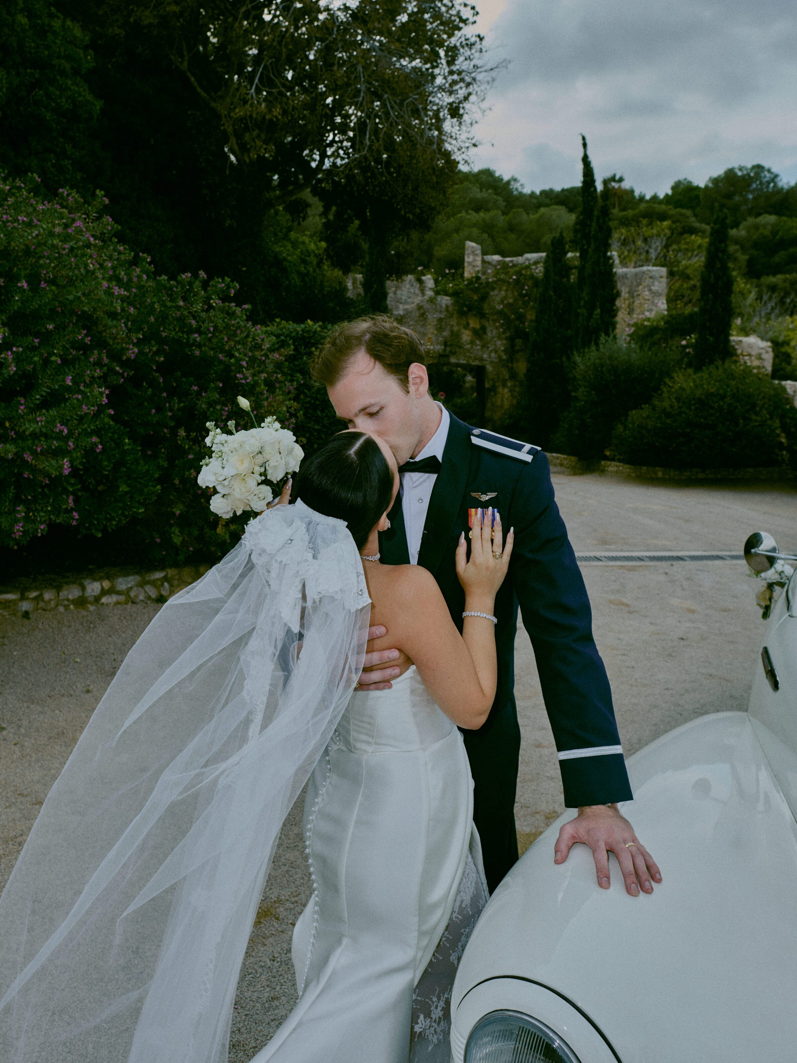 Wedding photographer Barcelona Bridal avenue