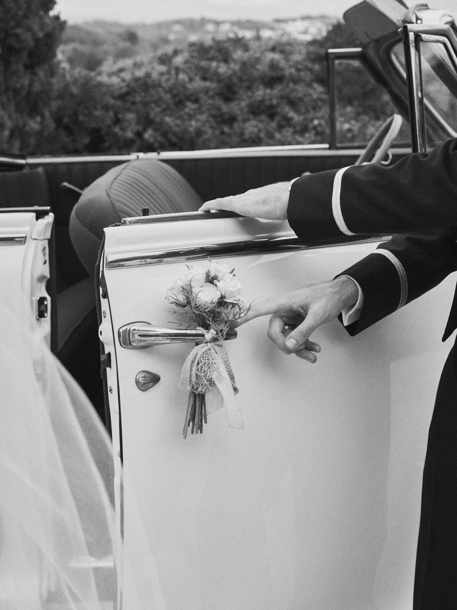 Wedding photographer Barcelona Bridal - photos with bridal dress