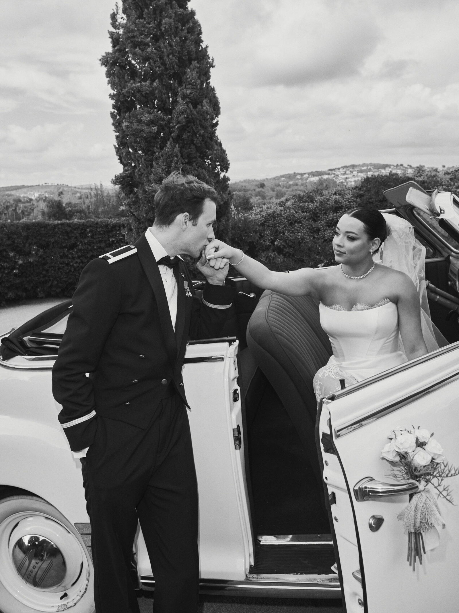 Wedding photographer Barcelona Bridal avenue