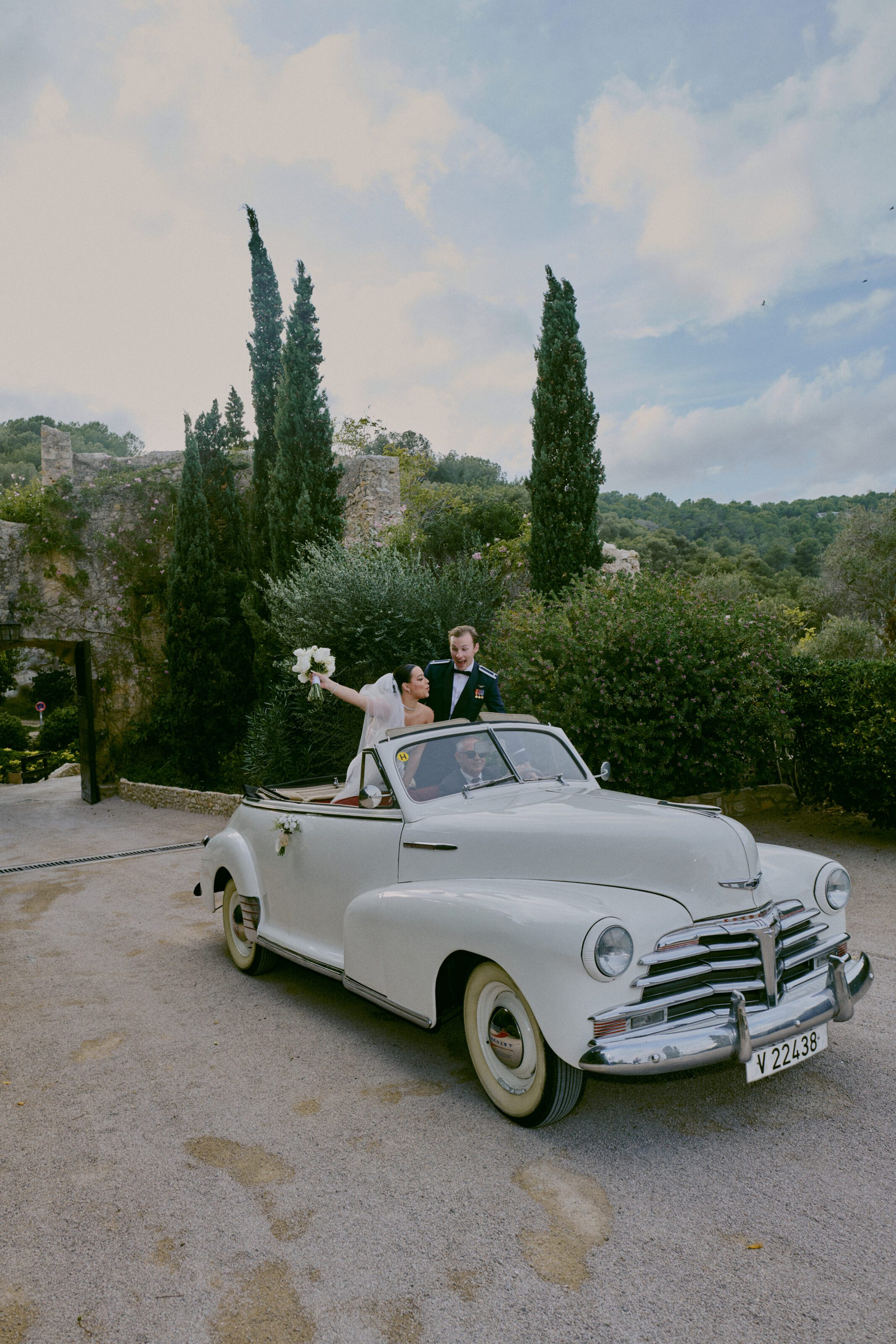 Wedding photographer Barcelona Bridal avenue