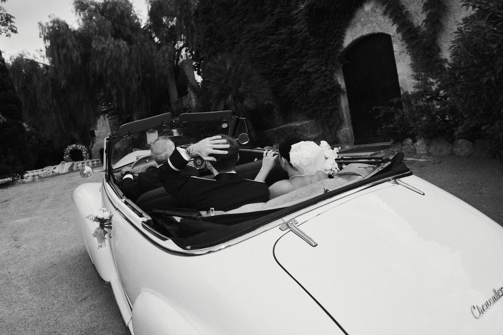 Wedding photographer Barcelona Bridal avenue