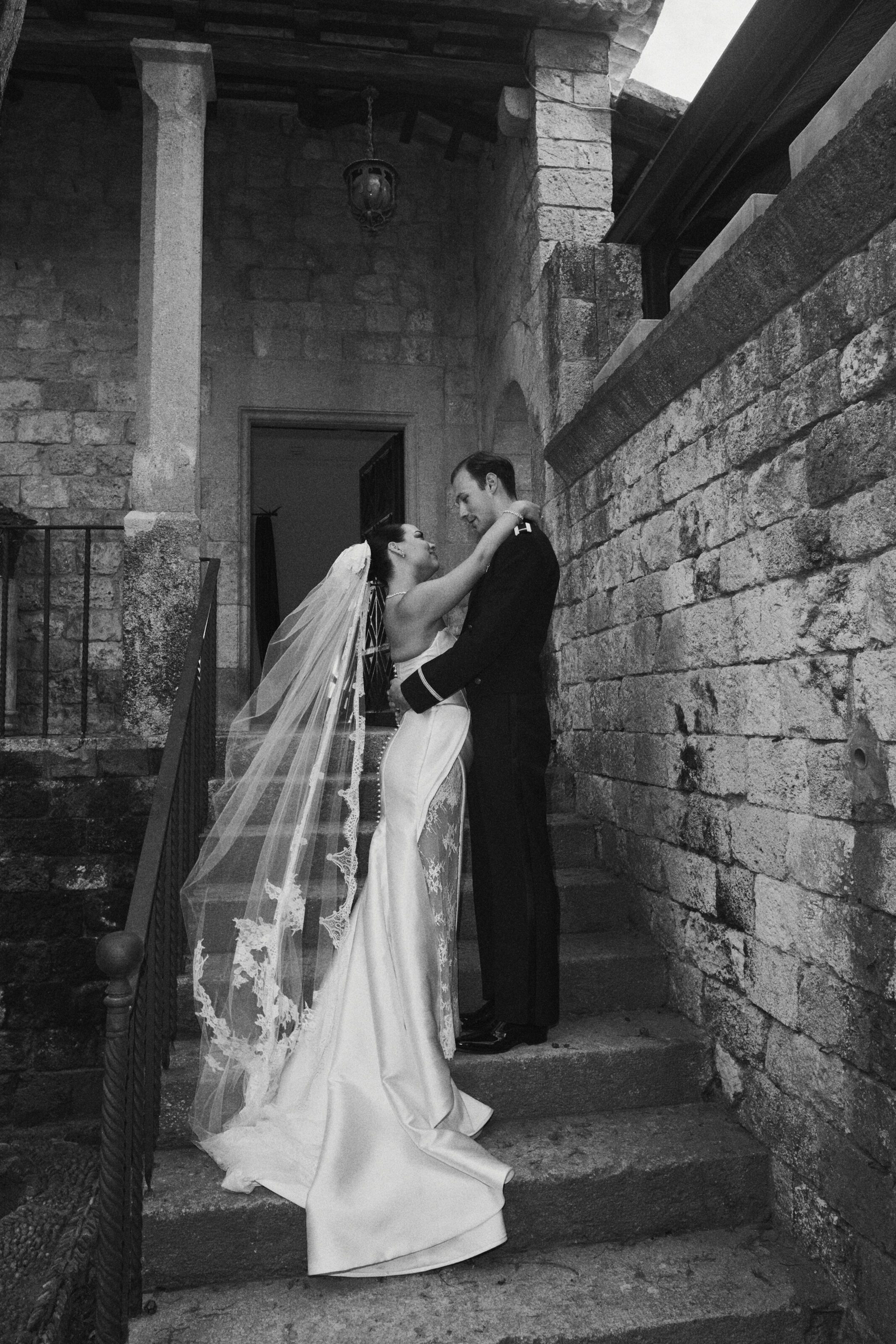 Wedding photographer Barcelona Bridal avenue