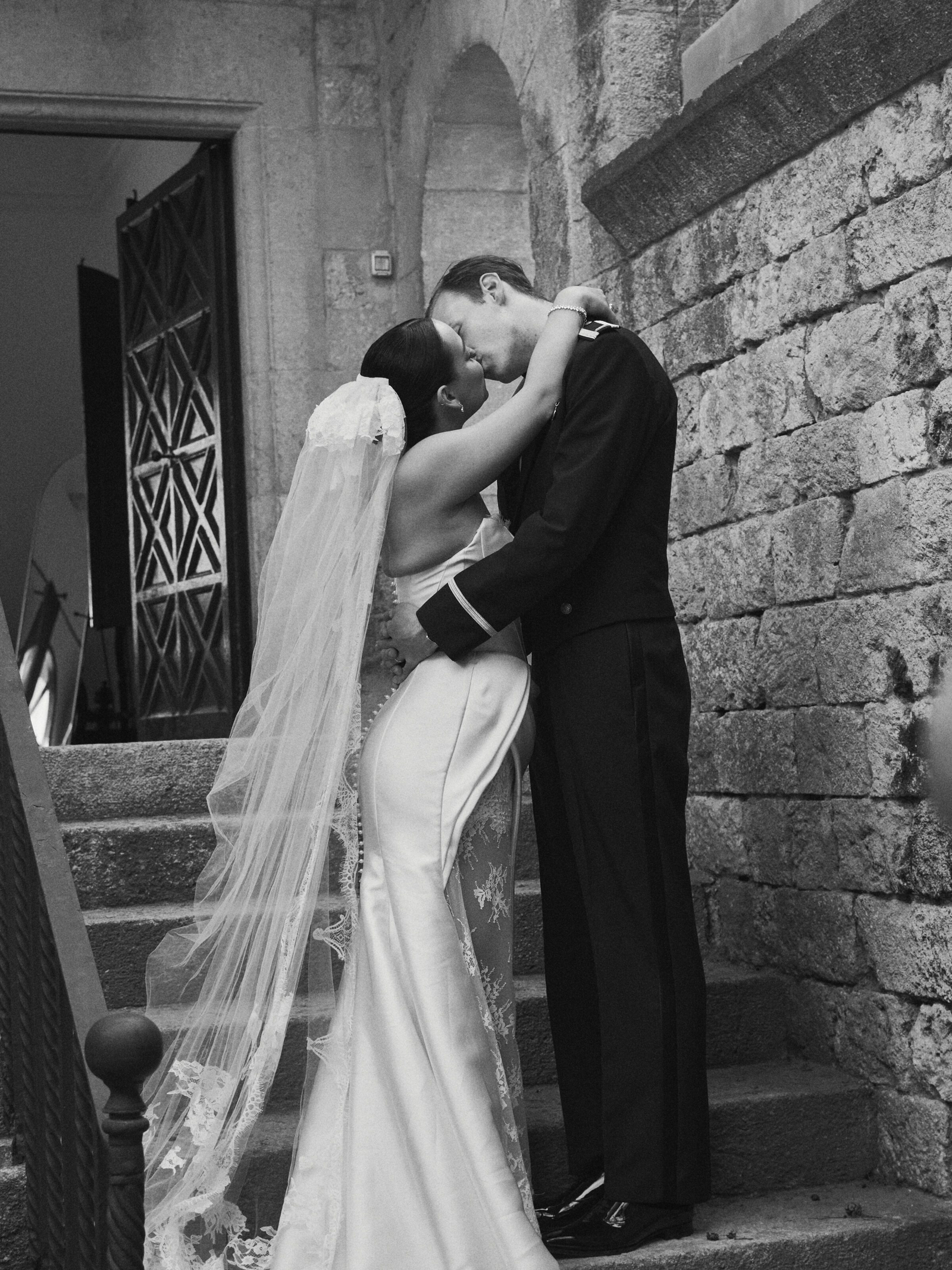 Wedding photographer Barcelona Bridal avenue