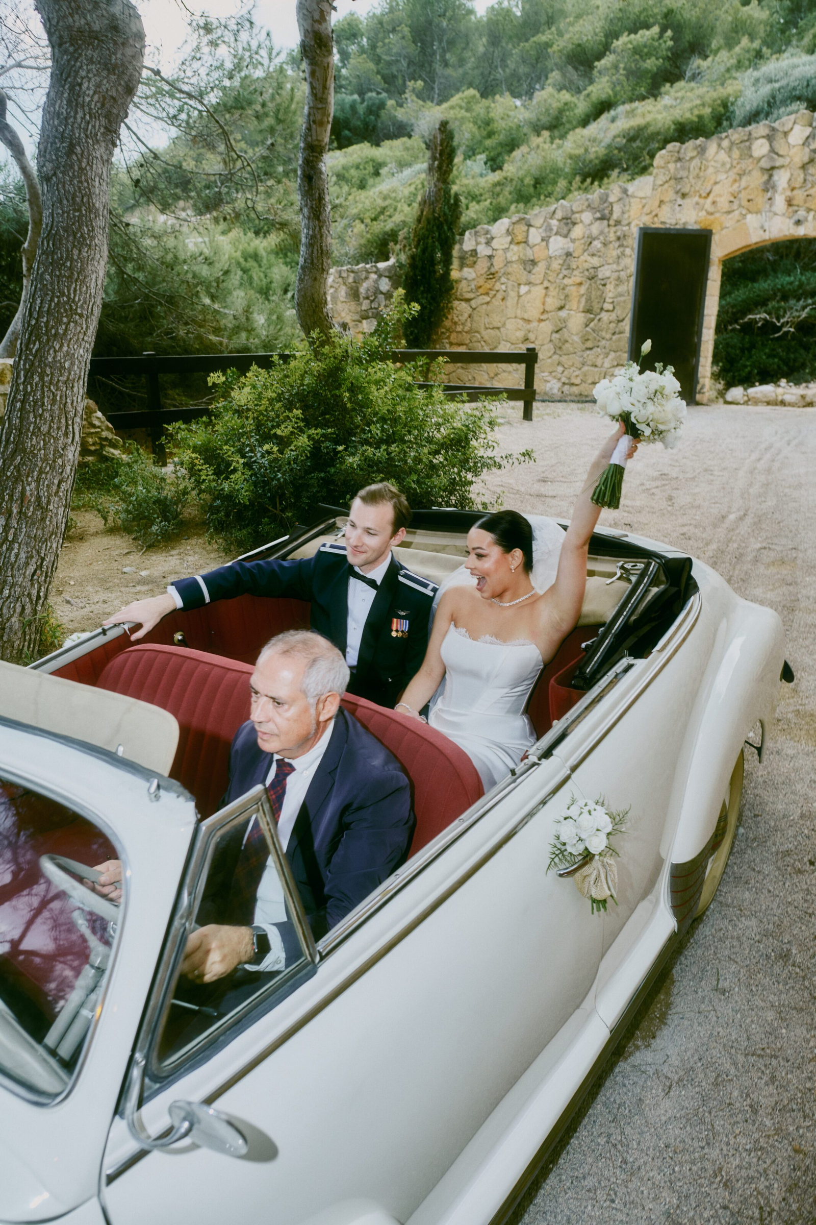 Wedding photographer Barcelona Bridal avenue