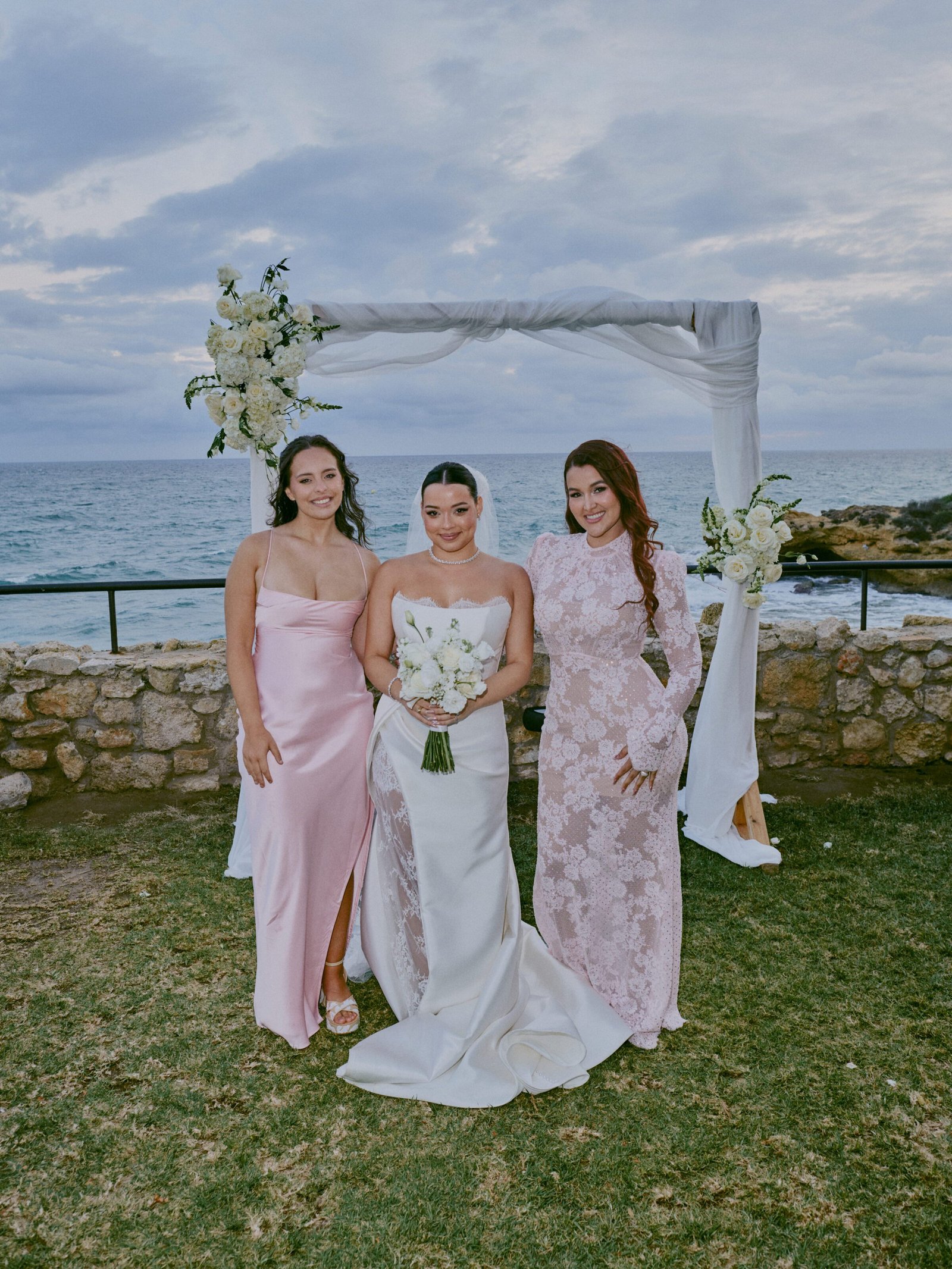 Wedding photographer Barcelona Bridal avenue