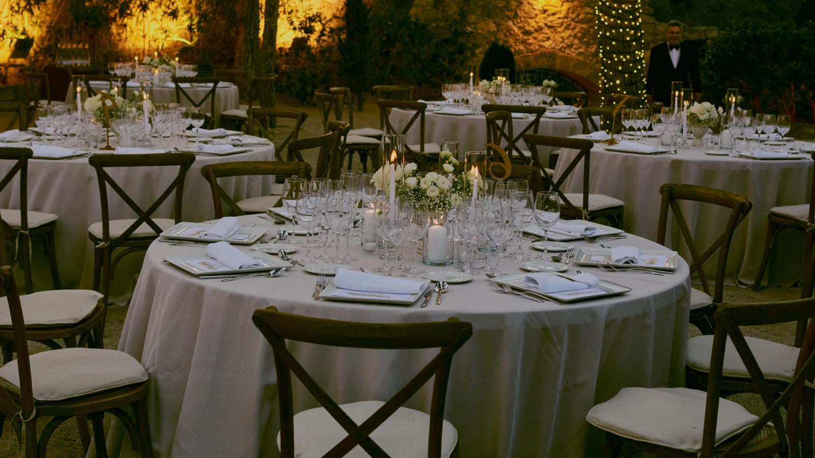 Wedding photographer Barcelona Bridal avenue