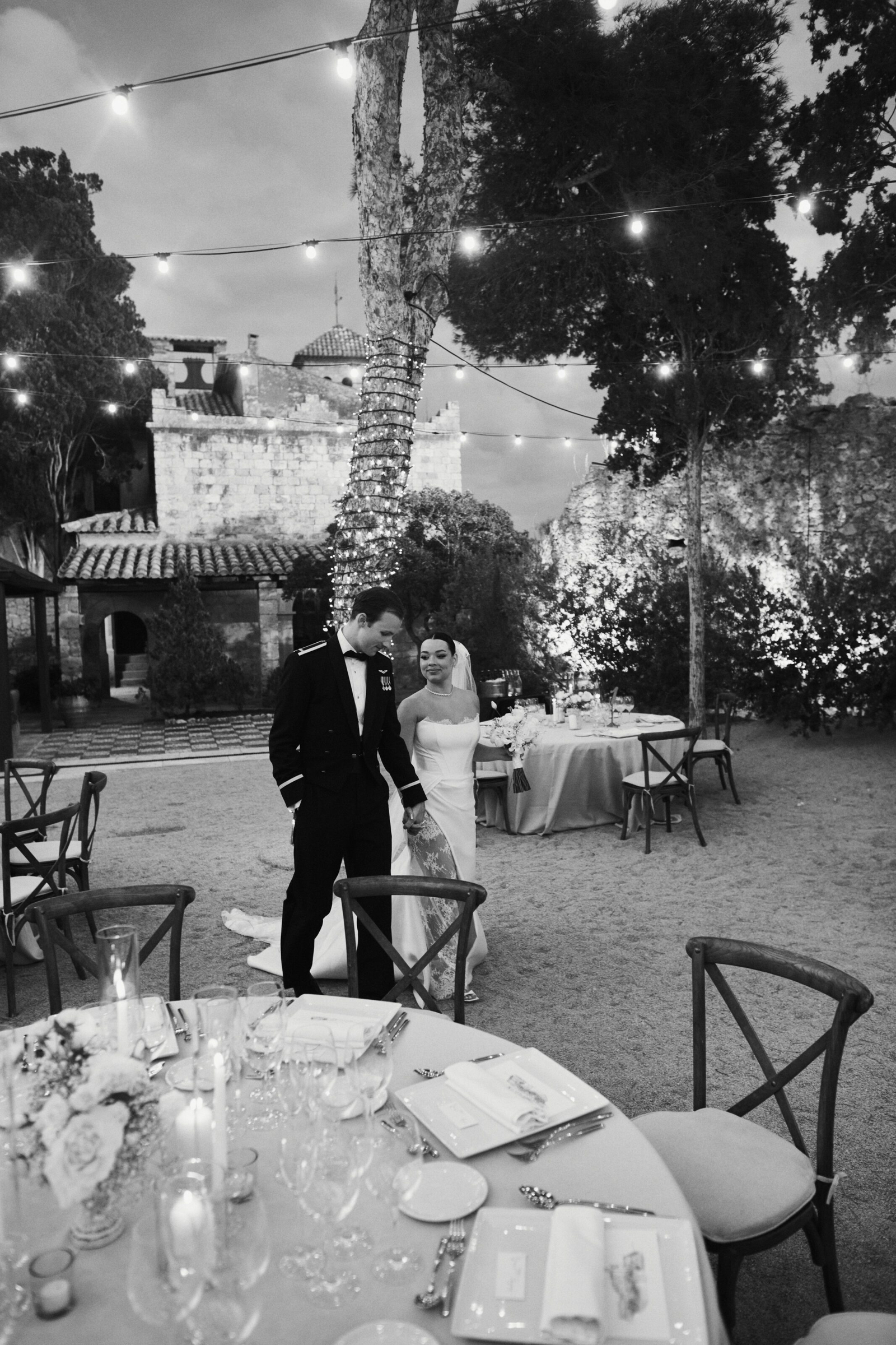 Wedding photographer Barcelona Bridal avenue