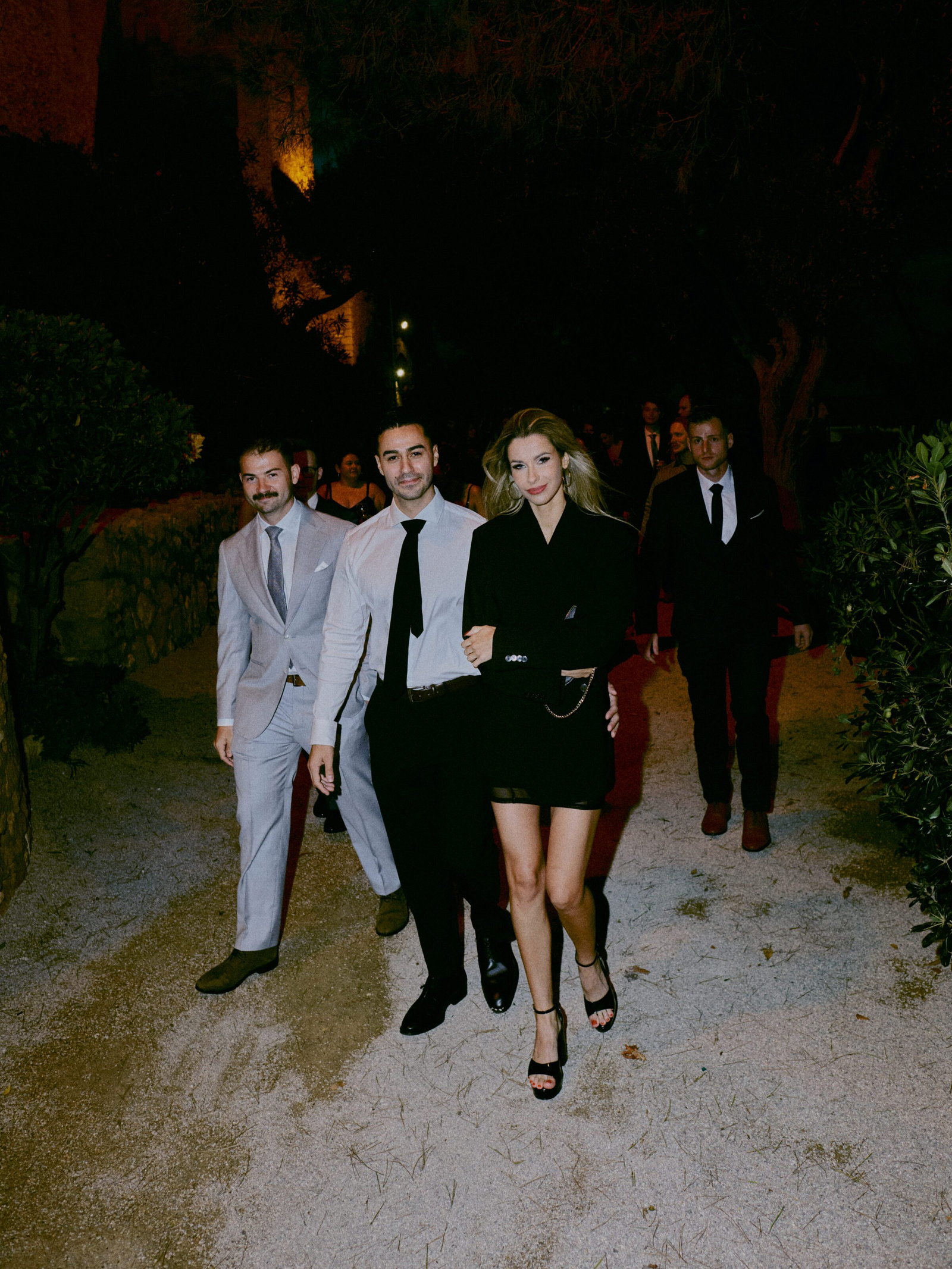 Wedding photographer Barcelona Bridal - photos with bridal dress