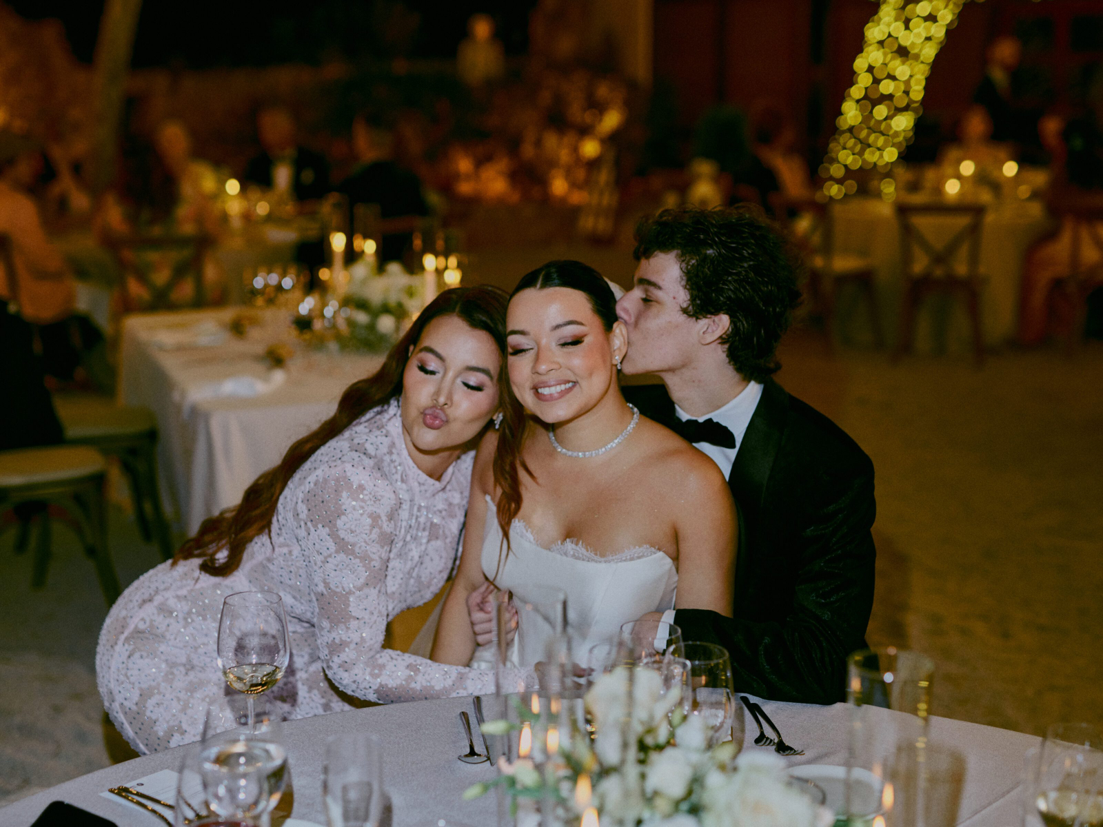 Wedding photographer Barcelona Bridal avenue