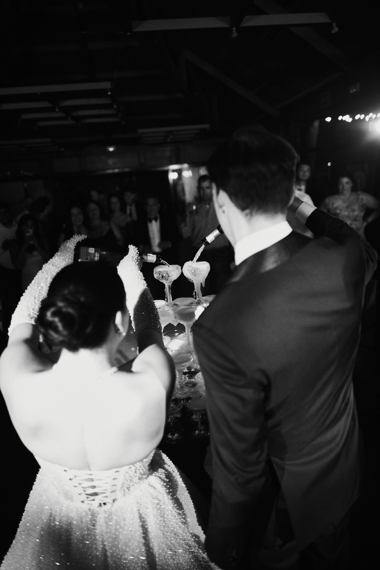 Wedding photographer Barcelona Bridal avenue