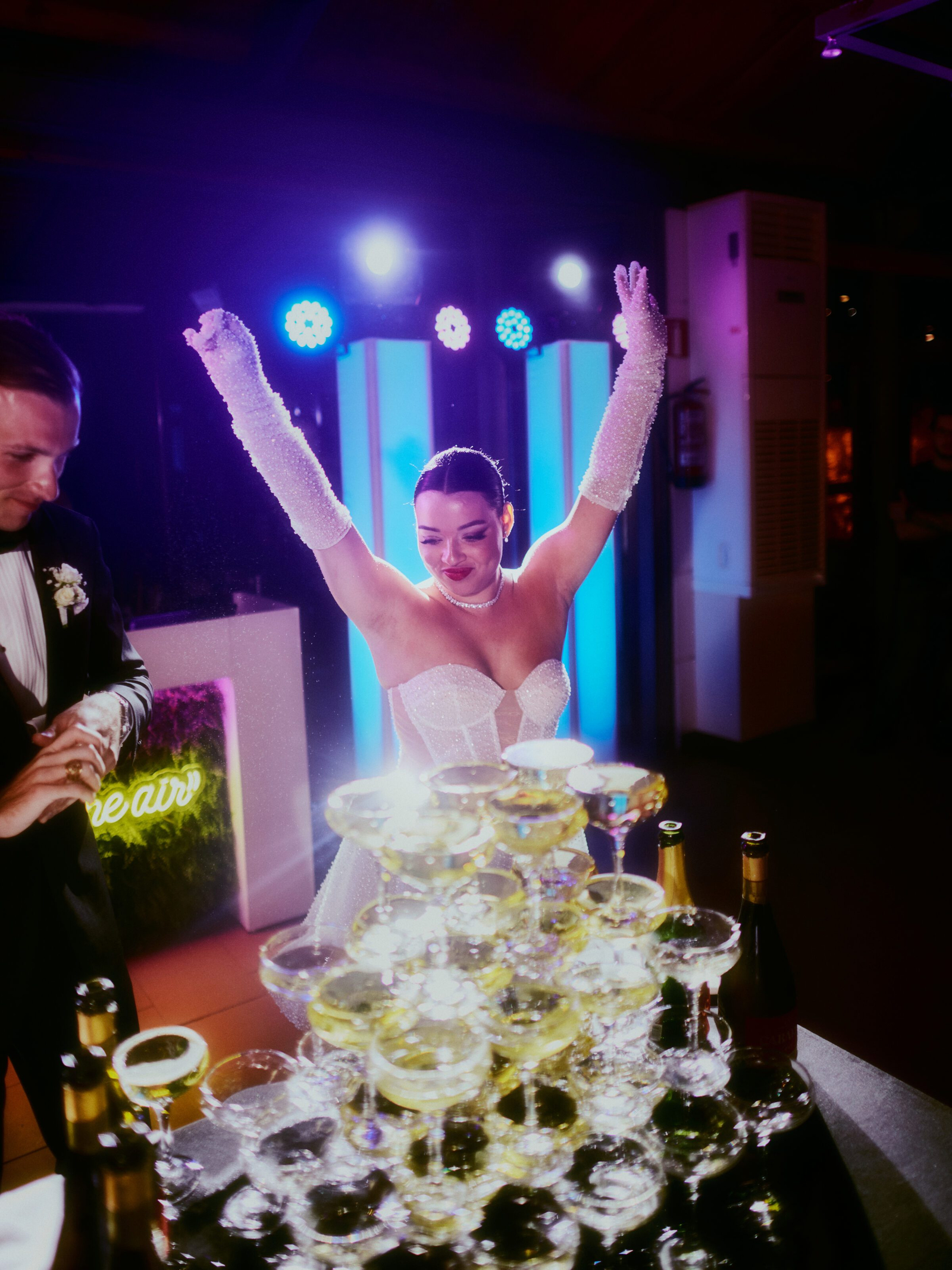 Wedding photographer Barcelona Bridal avenue
