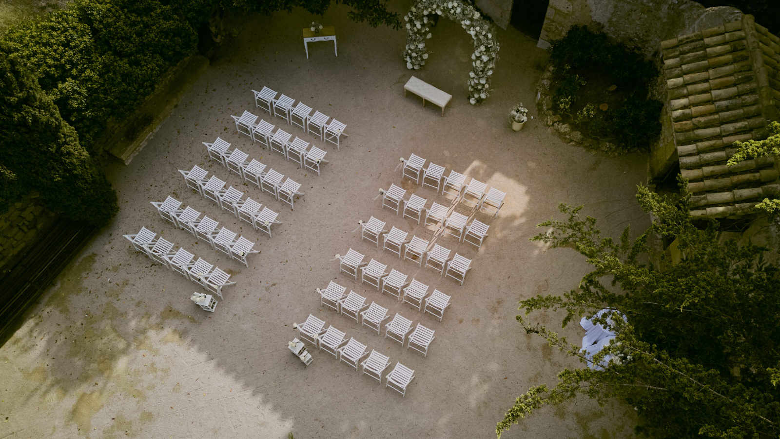 Wedding photographer Barcelona Bridal - photos with bridal dress